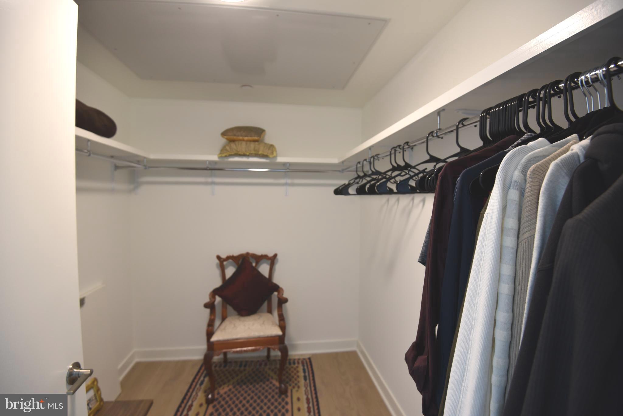 THE VERSE CONDO - Residential Lease