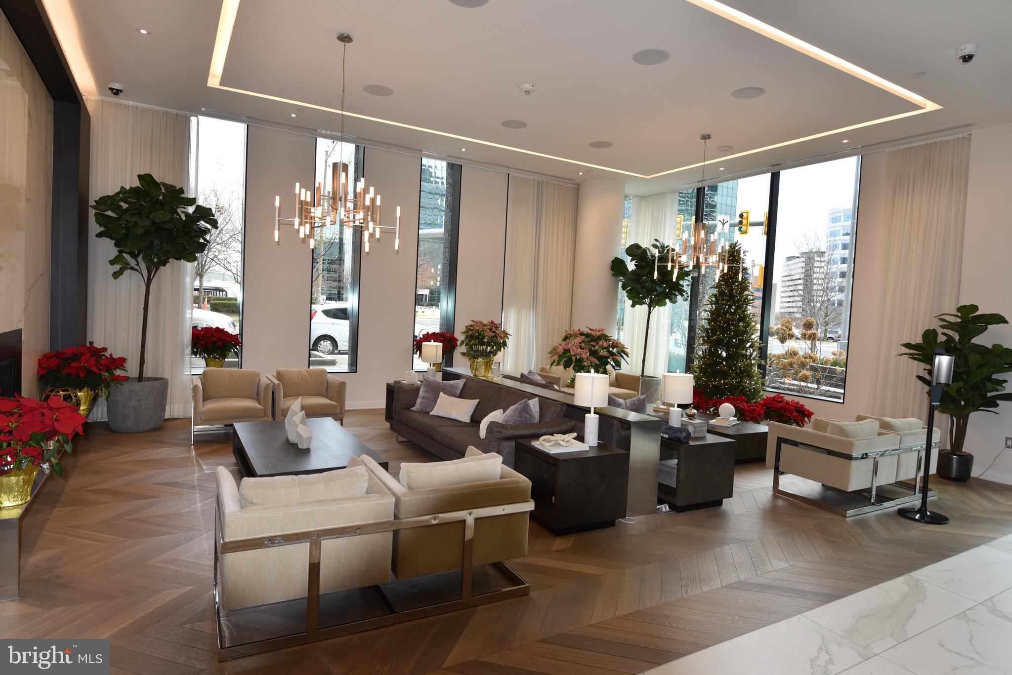 THE VERSE CONDO - Residential Lease
