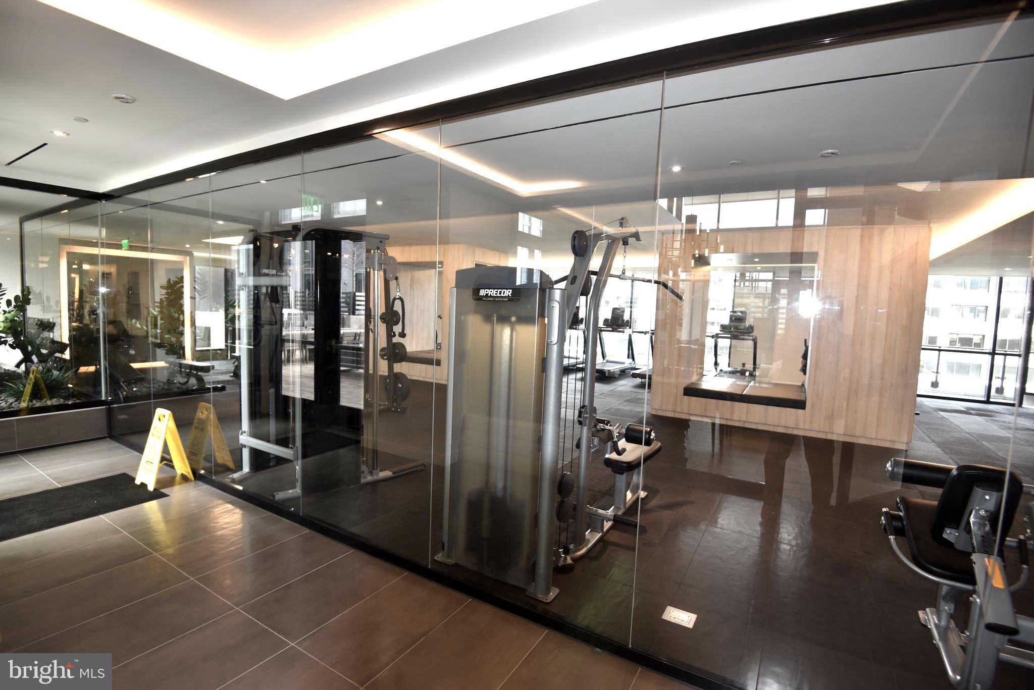 THE VERSE CONDO - Residential Lease