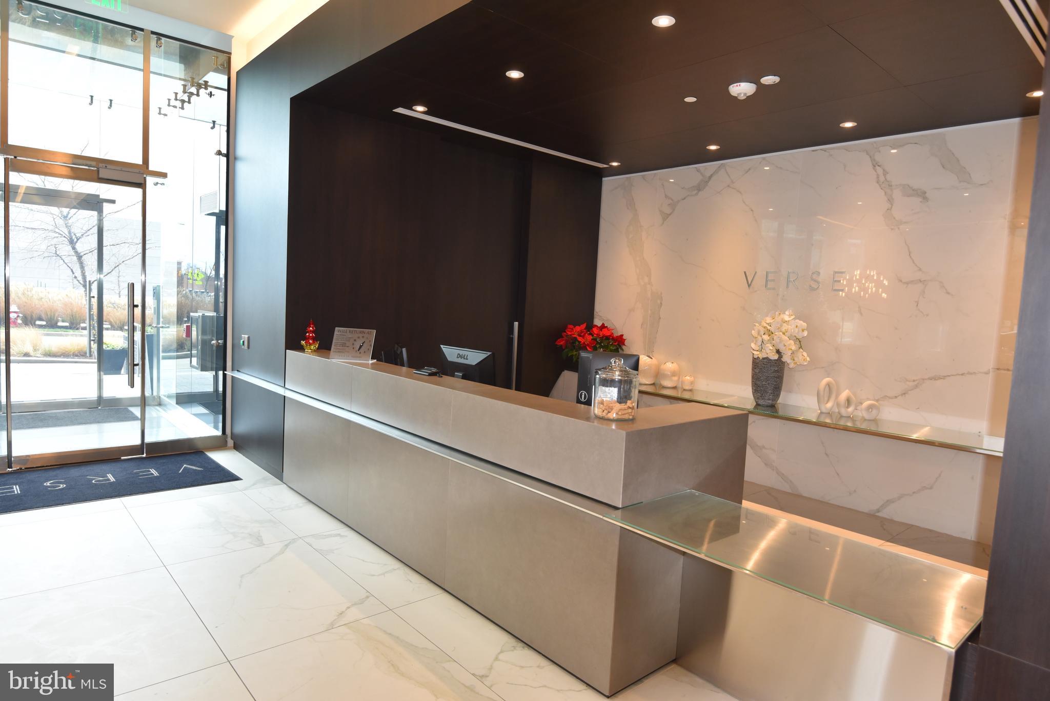 THE VERSE CONDO - Residential Lease