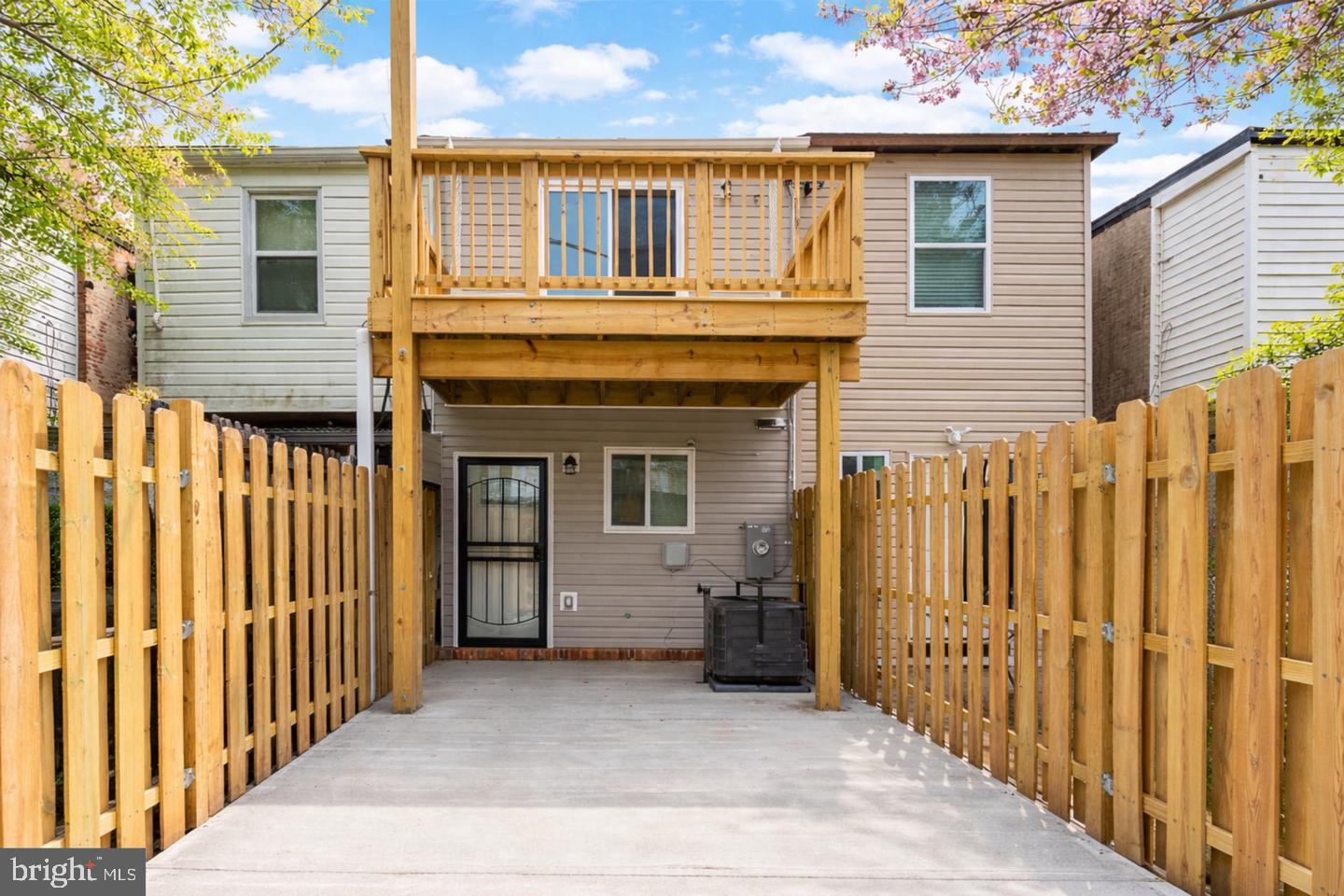 OLIVER - Residential