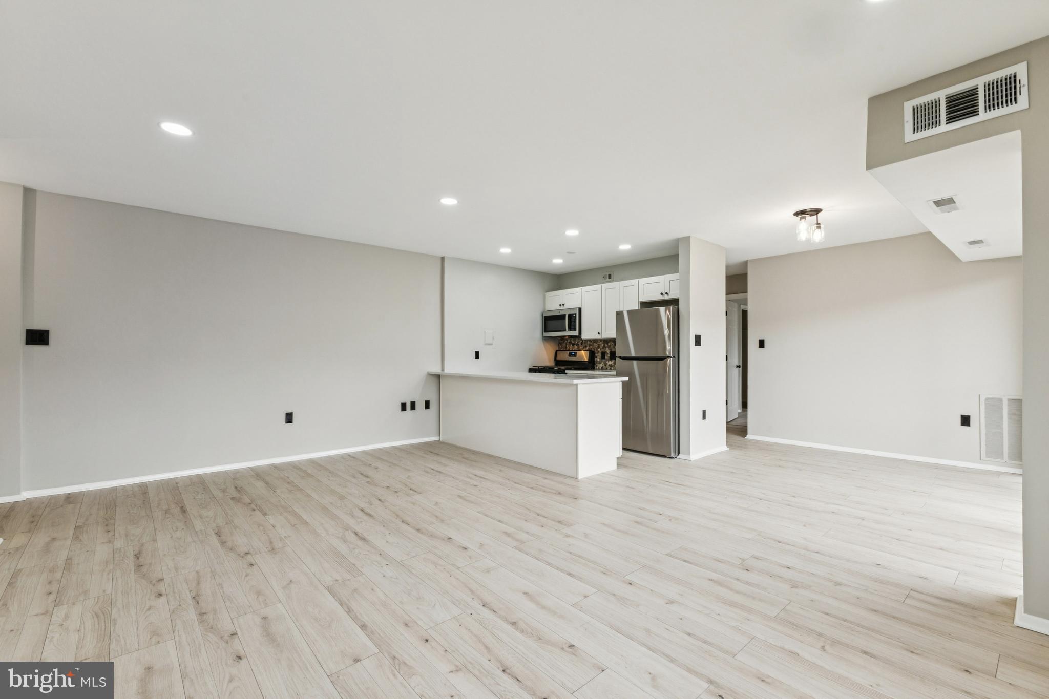OCCOQUAN RIDGE CONDO - Residential
