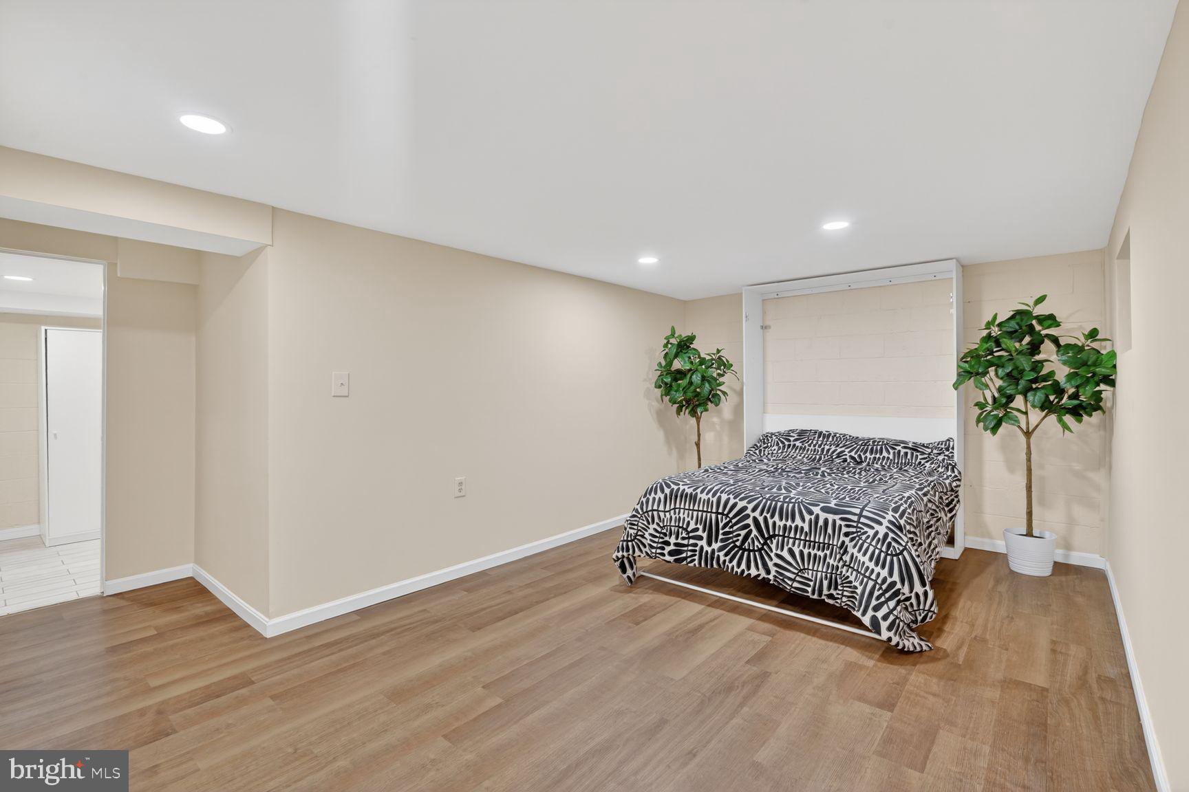 STEDWICK TOWNHOUSES - Residential