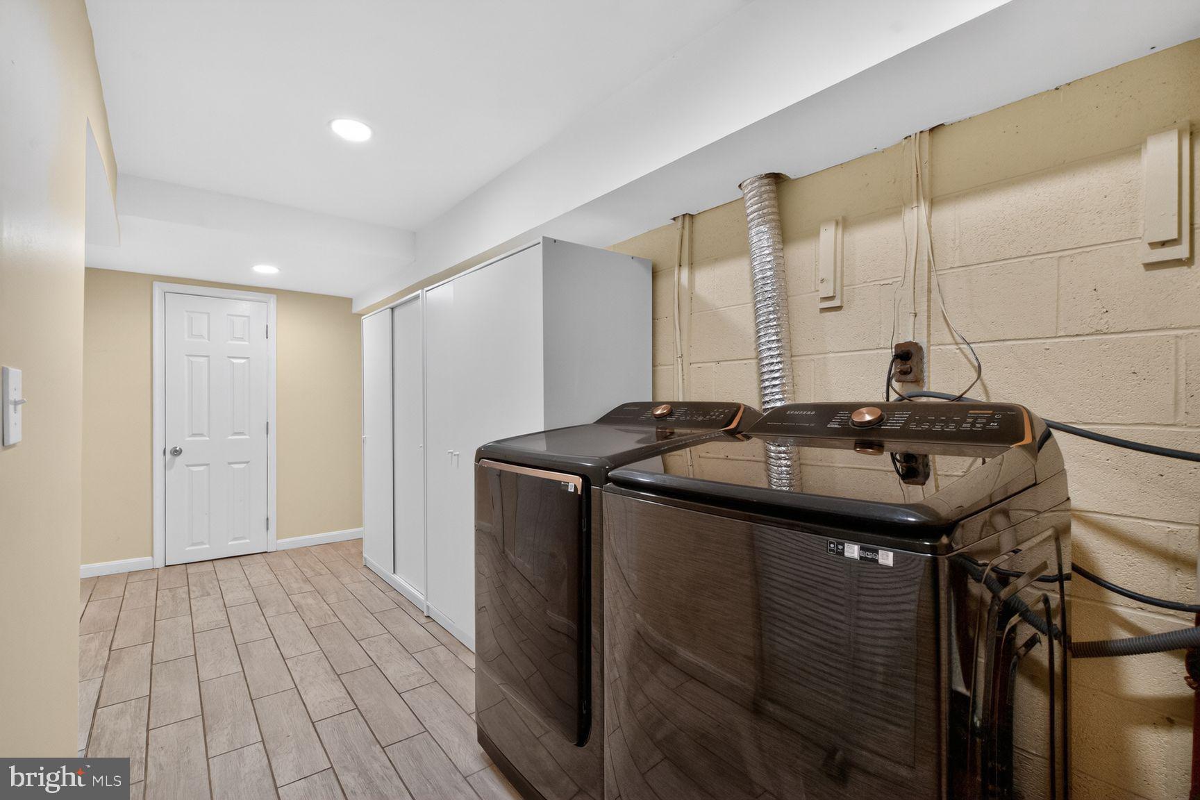 STEDWICK TOWNHOUSES - Residential