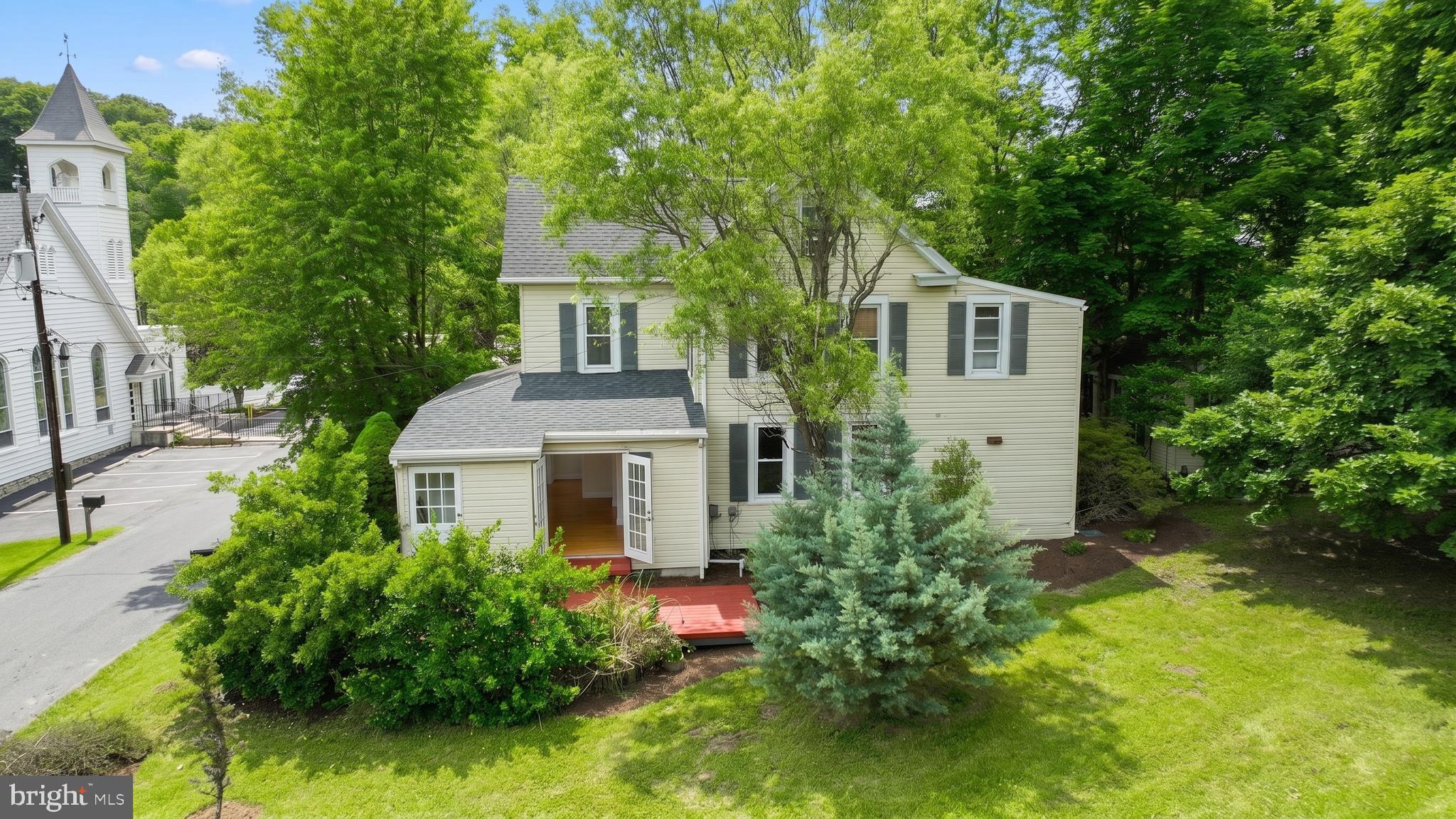 WINDSOR TWP - Residential