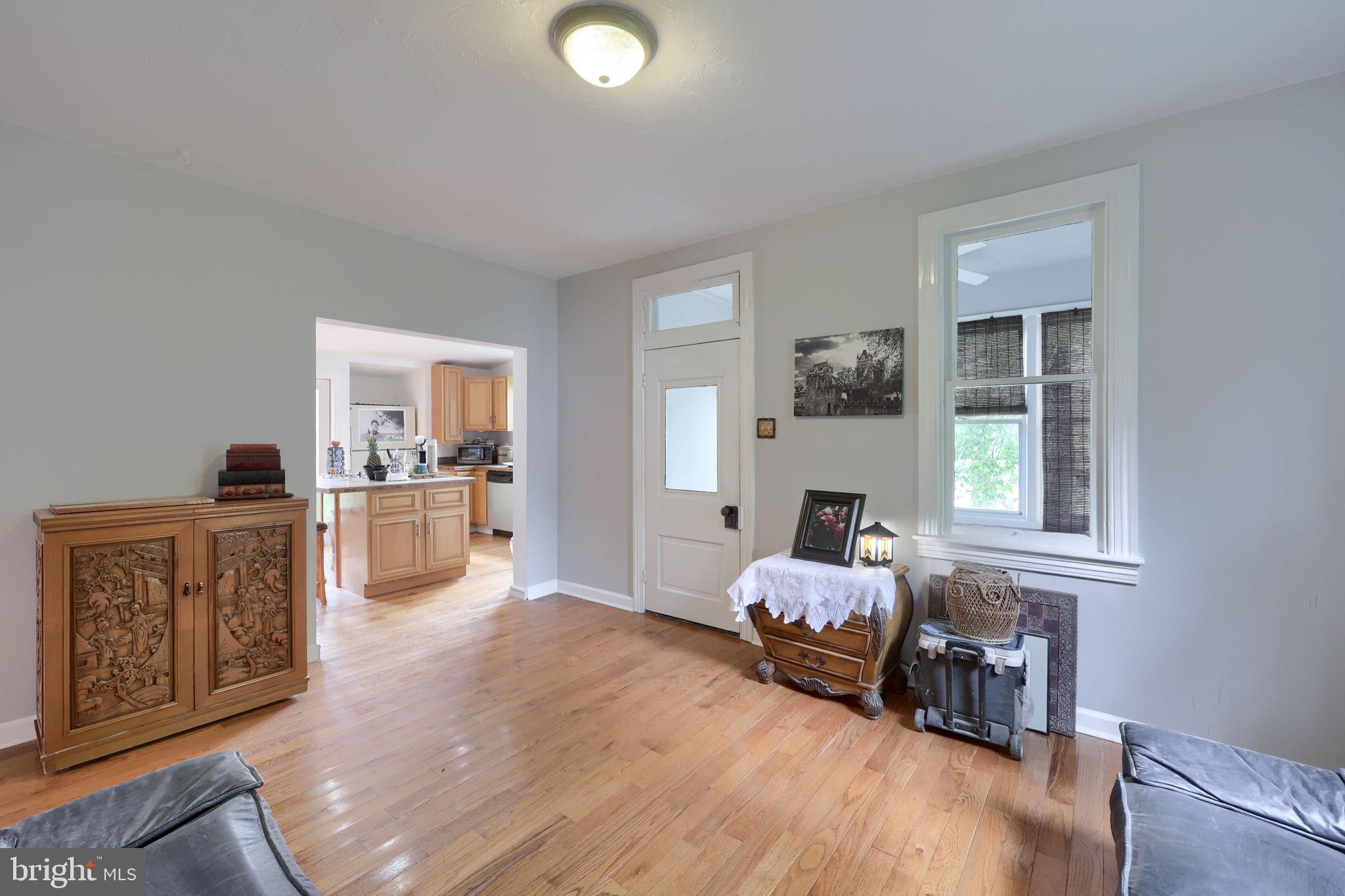 WINDSOR TWP - Residential