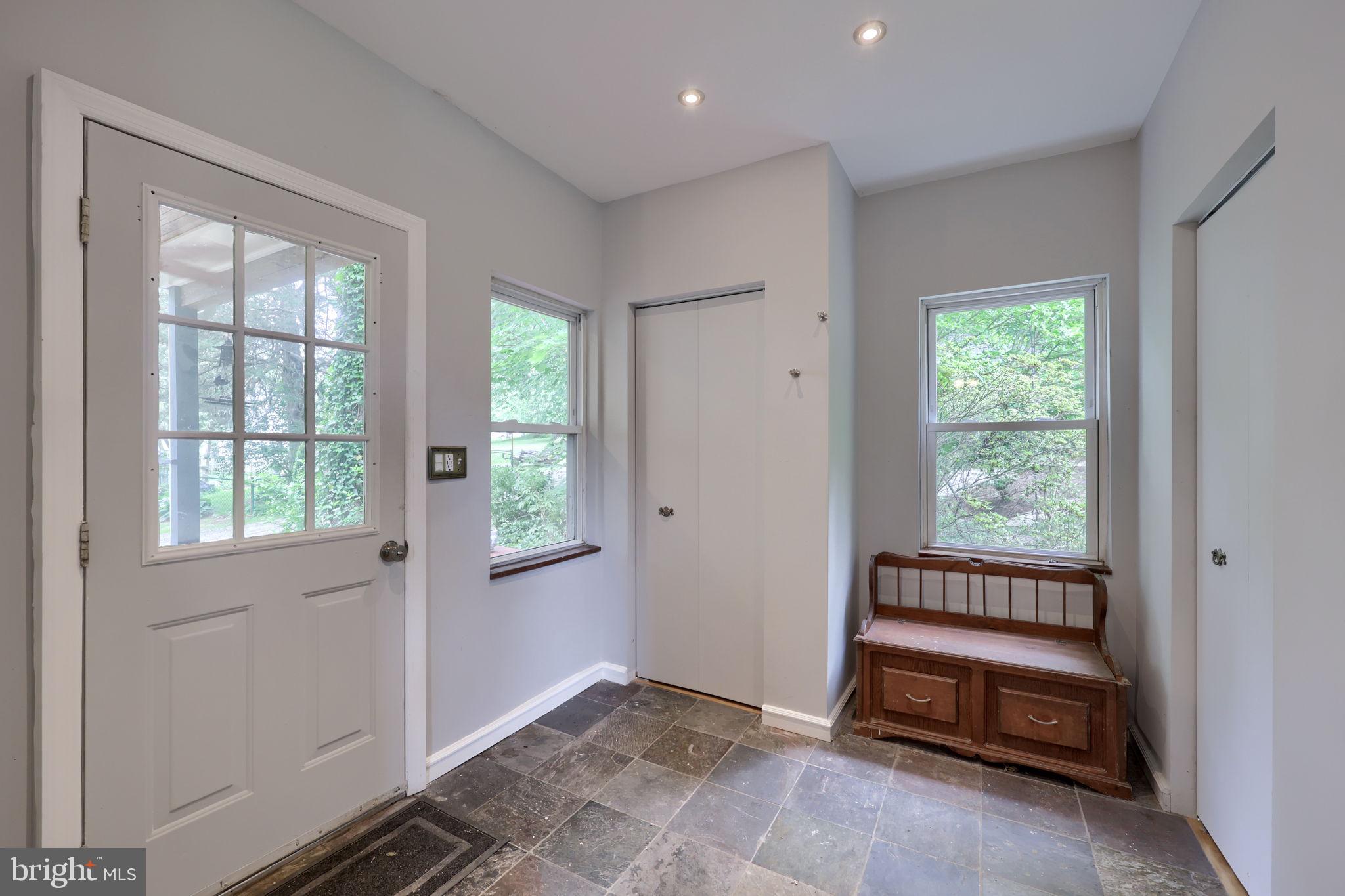 WINDSOR TWP - Residential