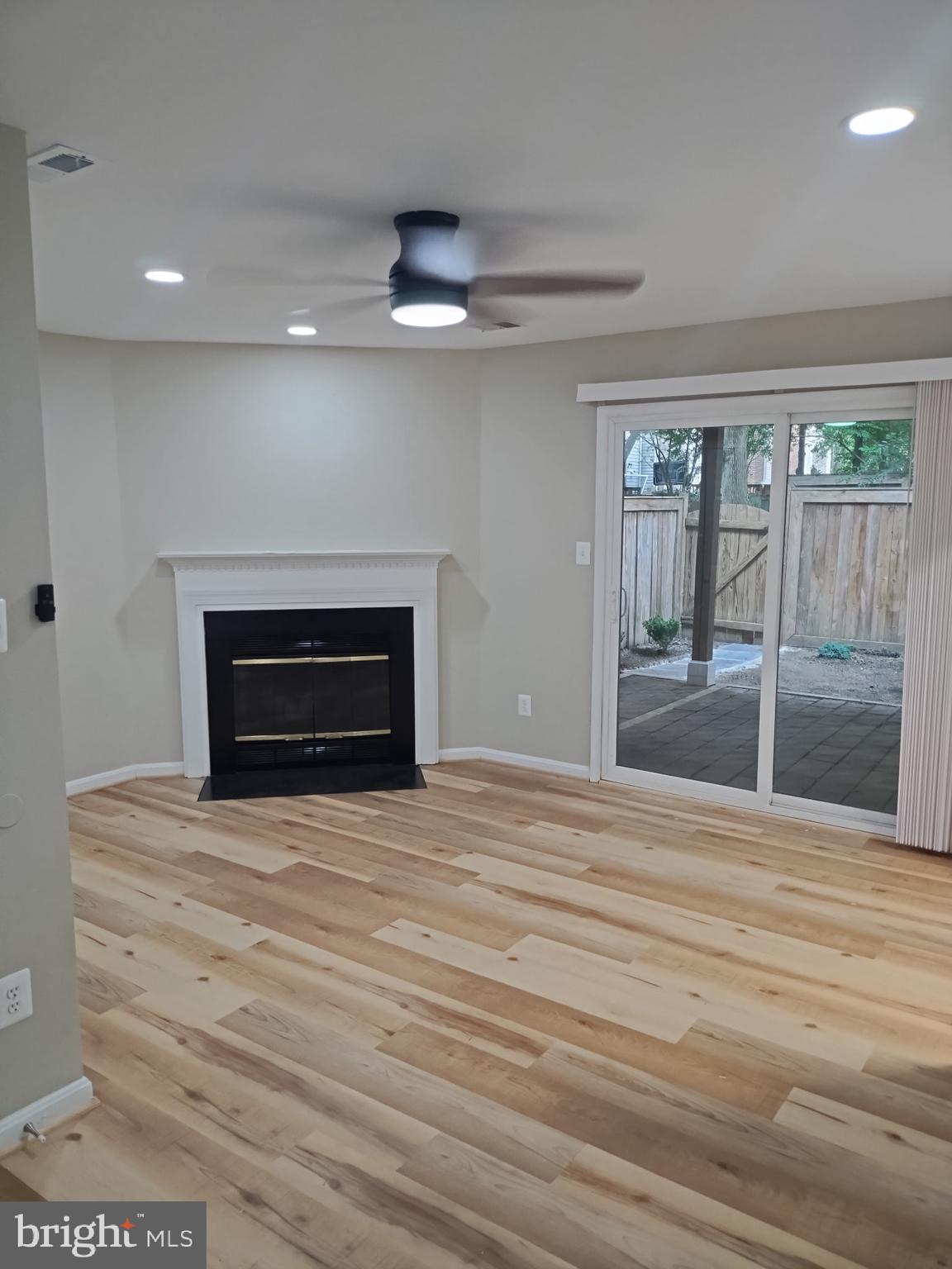 QUAKER HILL - Residential