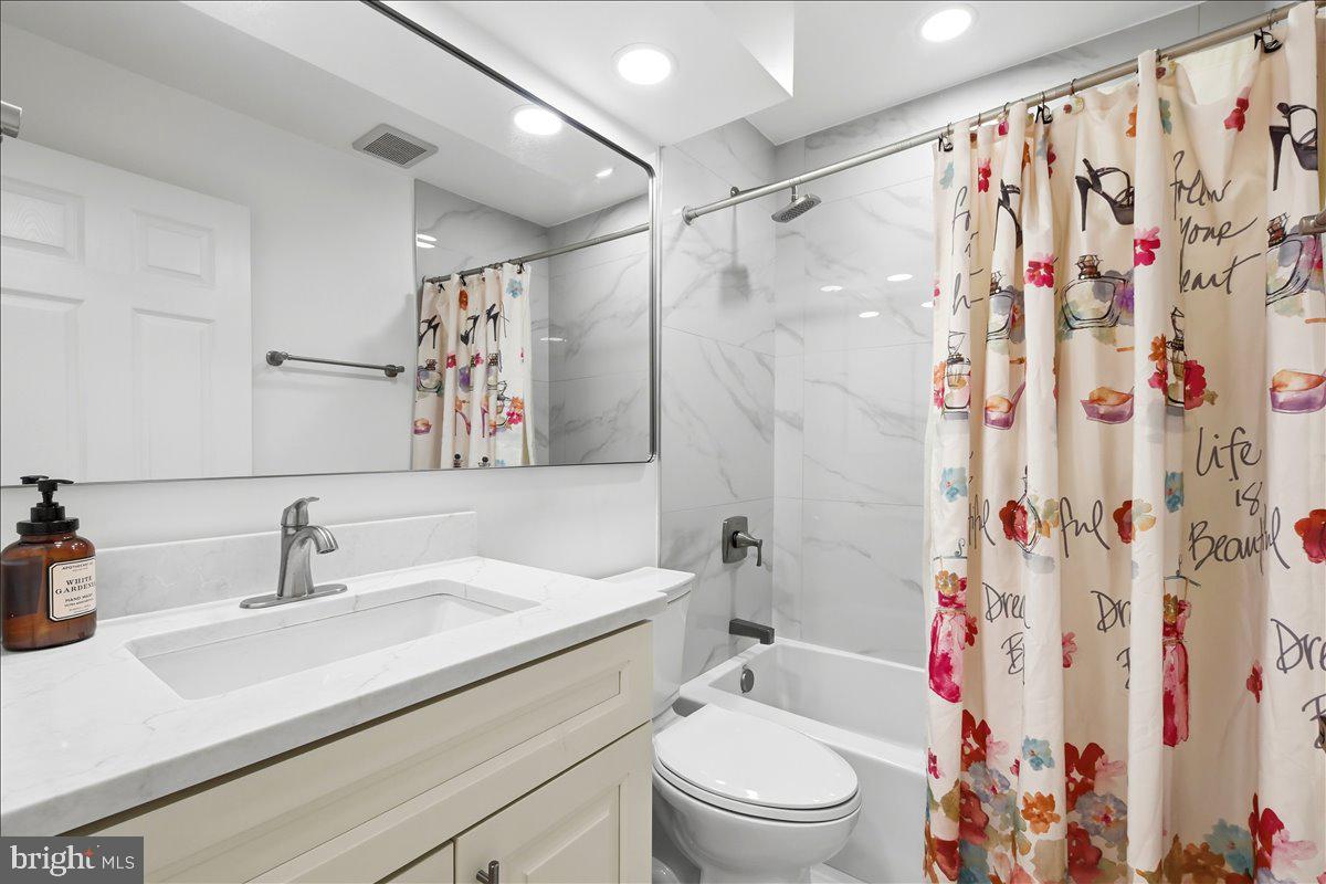 HASTINGS HUNT - Residential