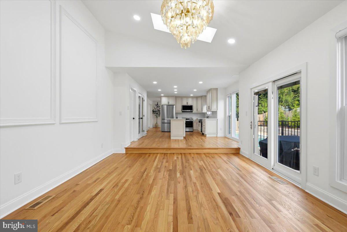HASTINGS HUNT - Residential