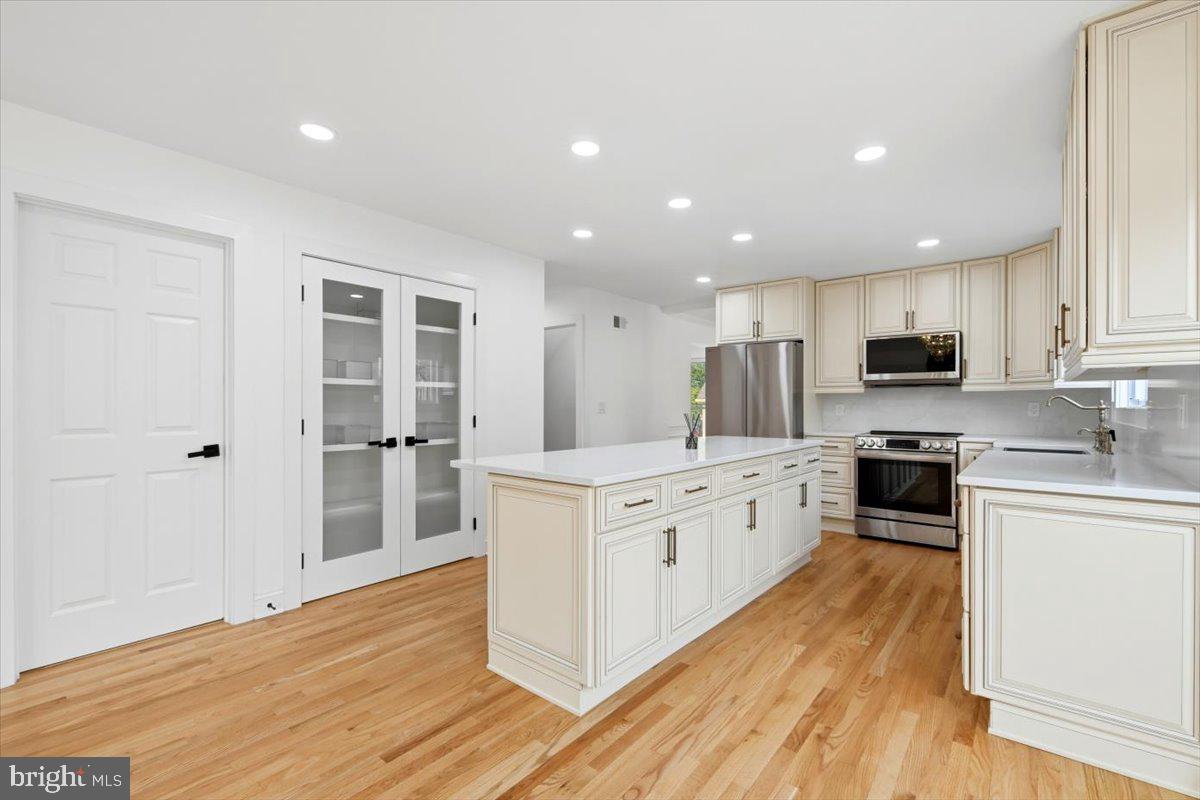 HASTINGS HUNT - Residential