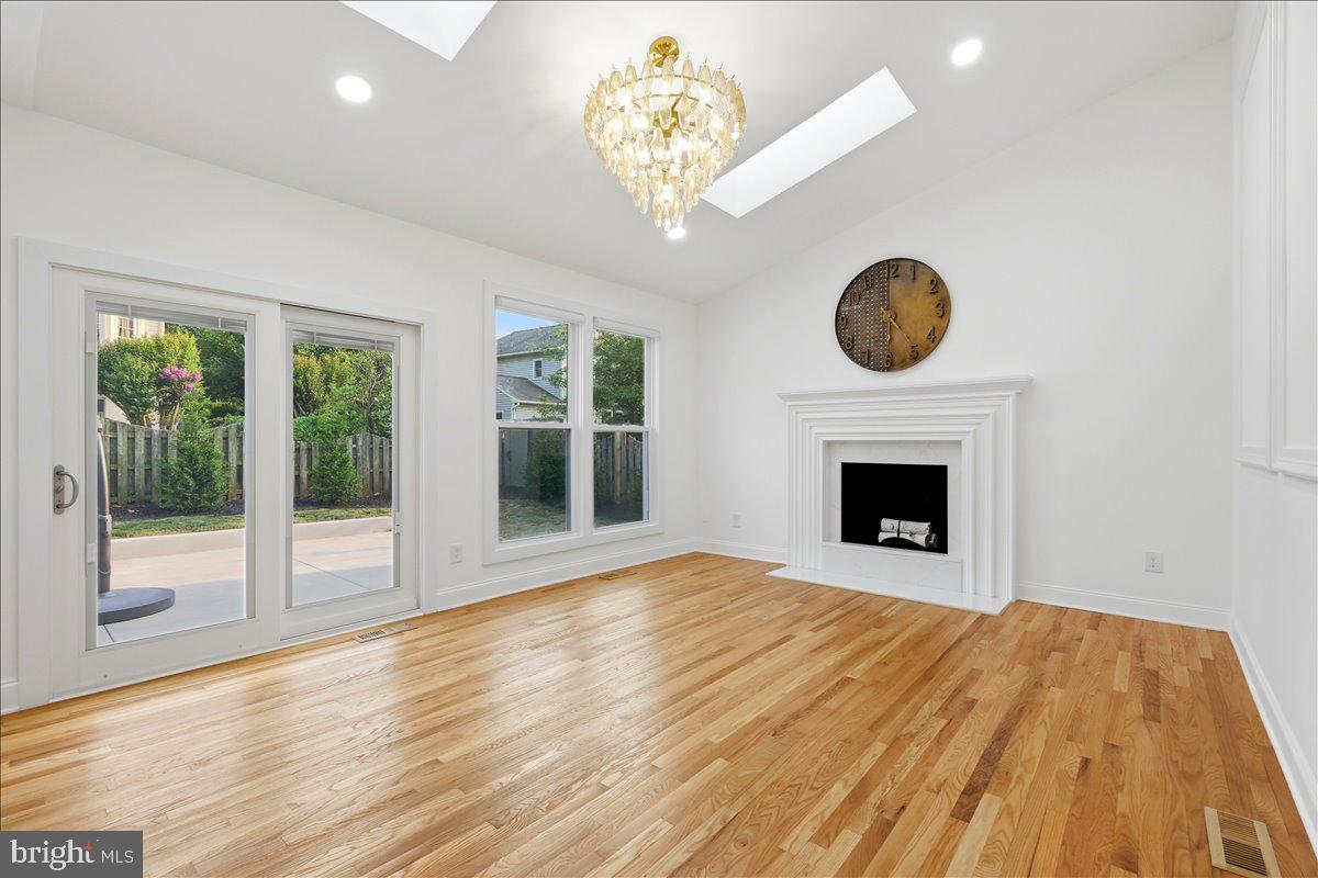 HASTINGS HUNT - Residential