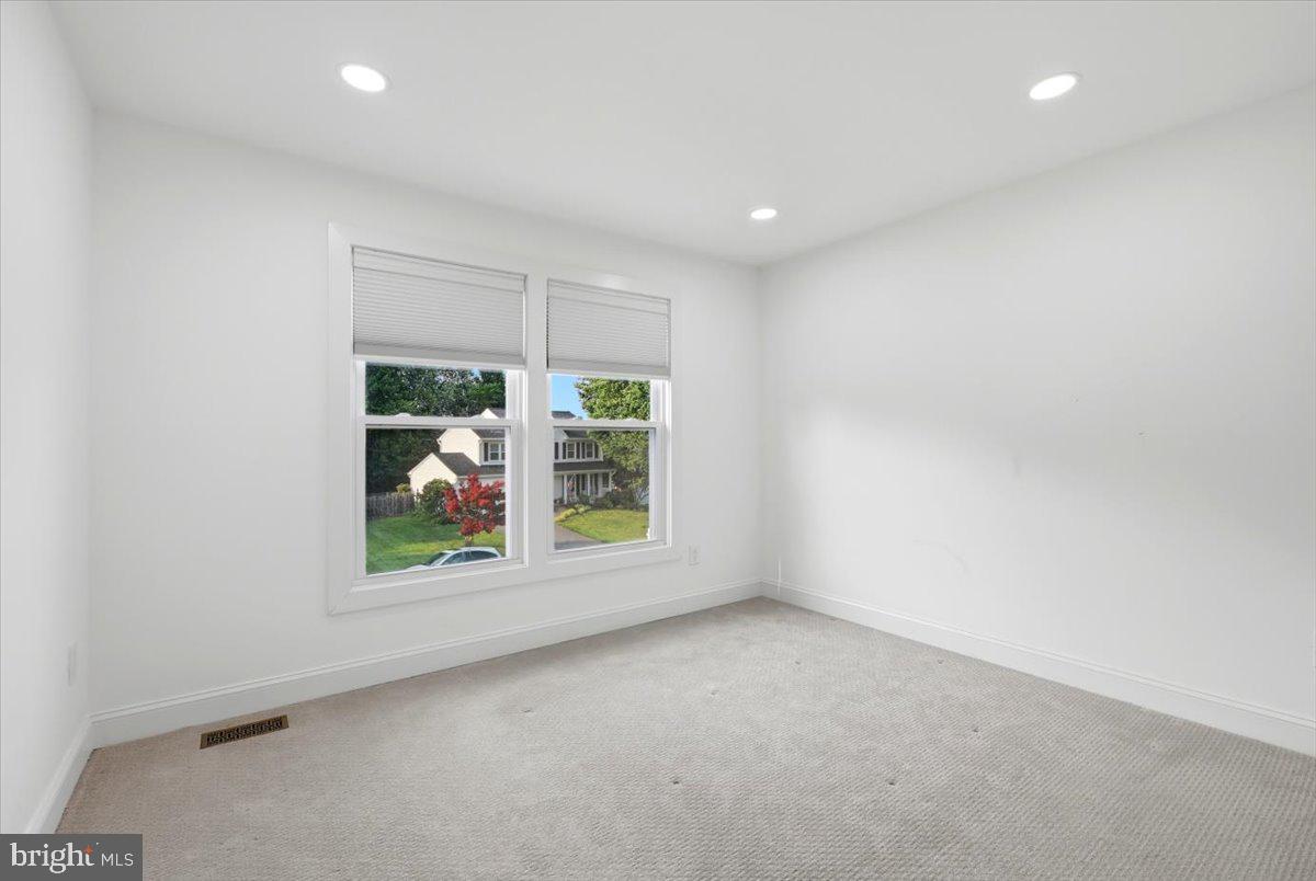 HASTINGS HUNT - Residential