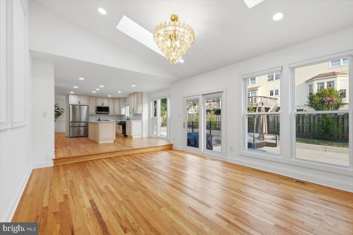HASTINGS HUNT - Residential
