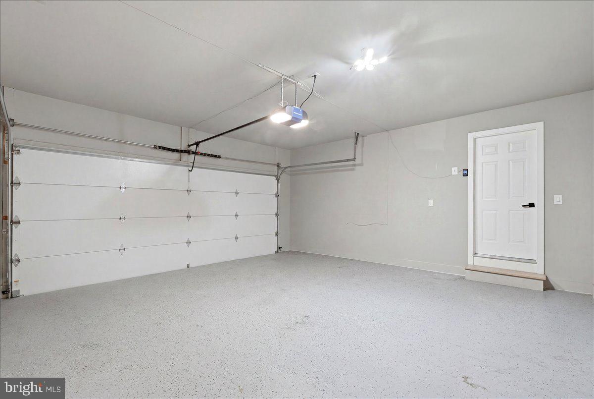 HASTINGS HUNT - Residential