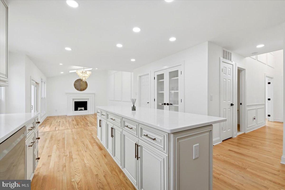 HASTINGS HUNT - Residential