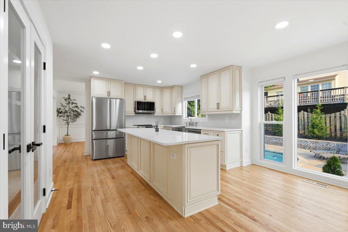 HASTINGS HUNT - Residential