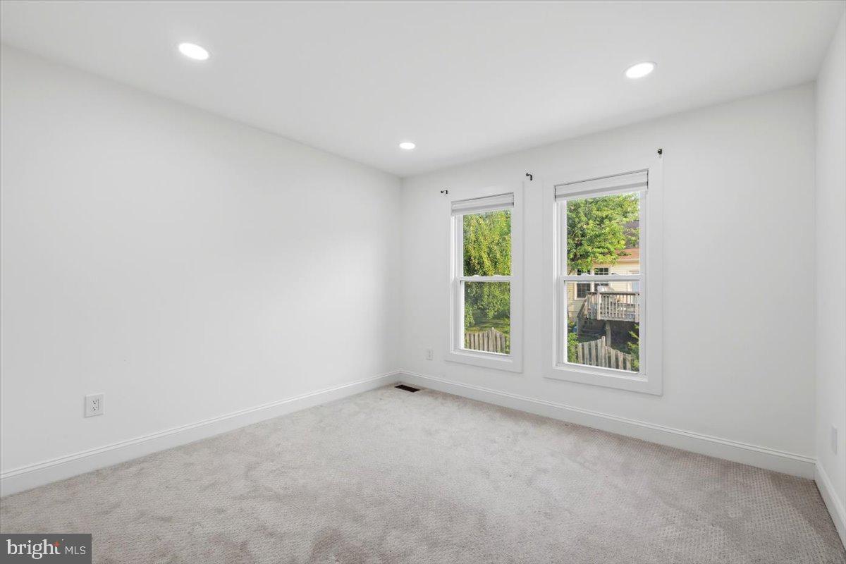 HASTINGS HUNT - Residential