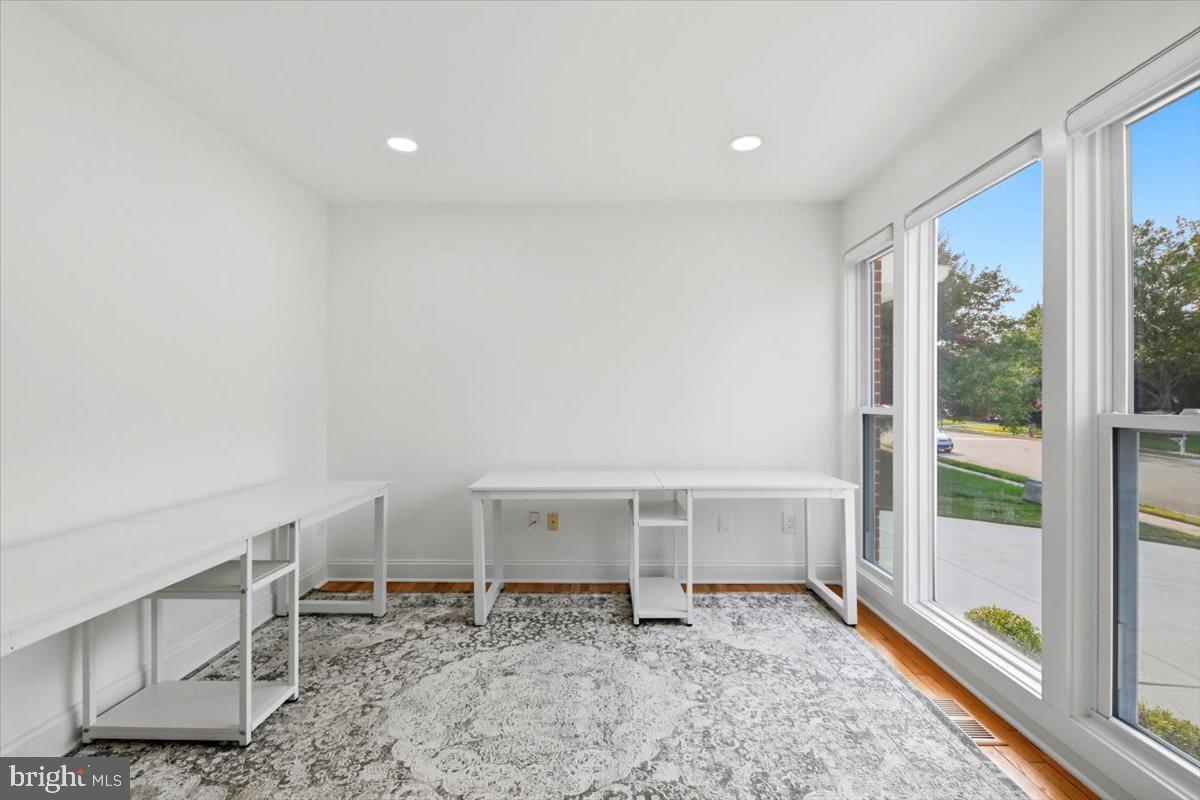 HASTINGS HUNT - Residential