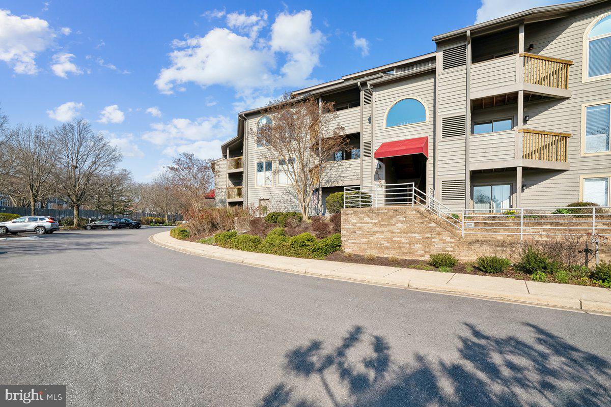 CHESAPEAKE HARBOUR - Residential