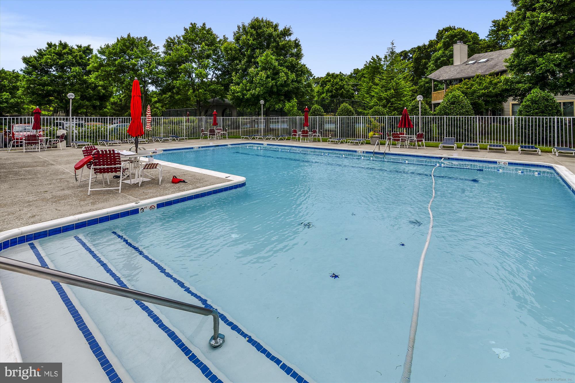 CHESAPEAKE HARBOUR - Residential