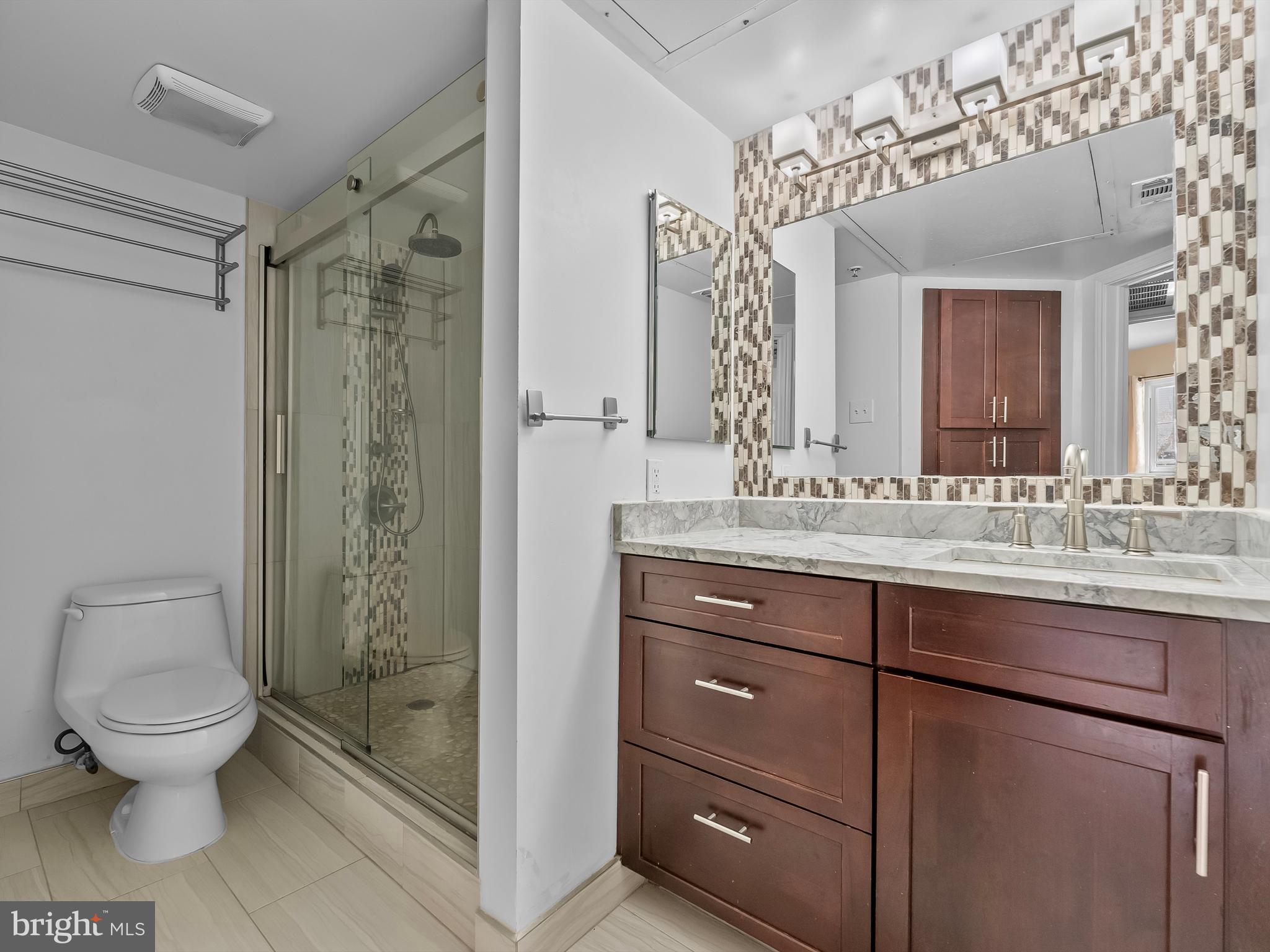 FOUNTAINS AT MCLEAN - Residential