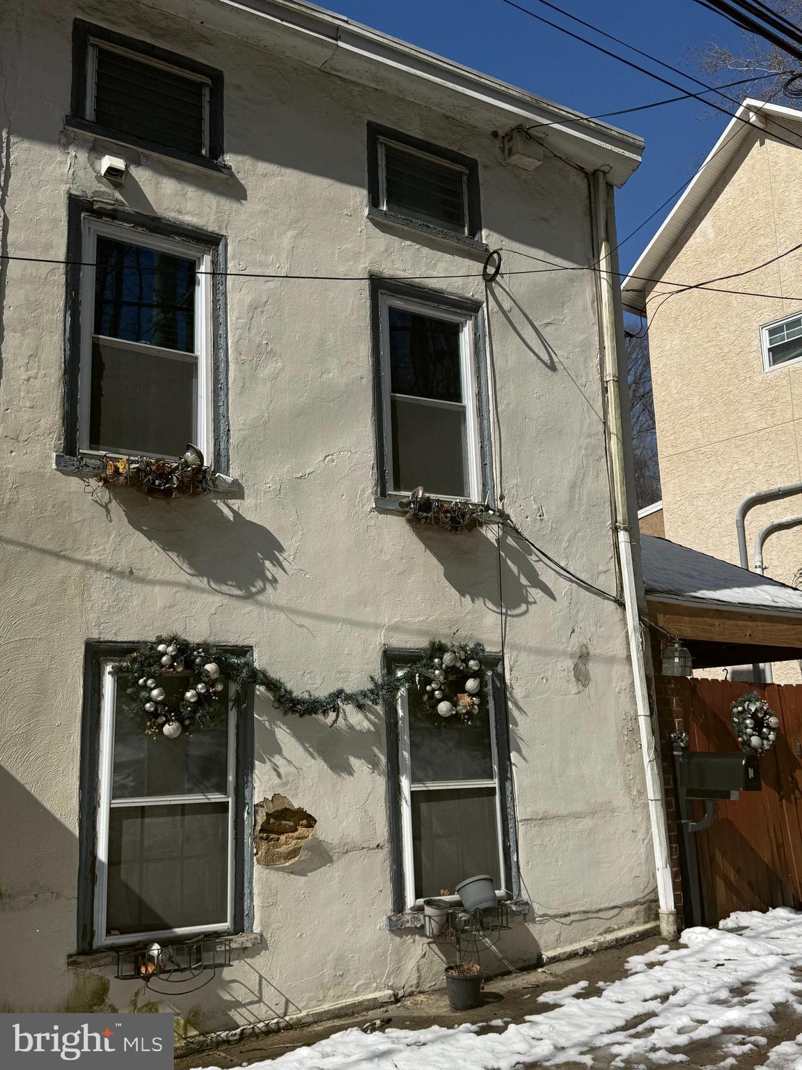 ROXBOROUGH - Residential