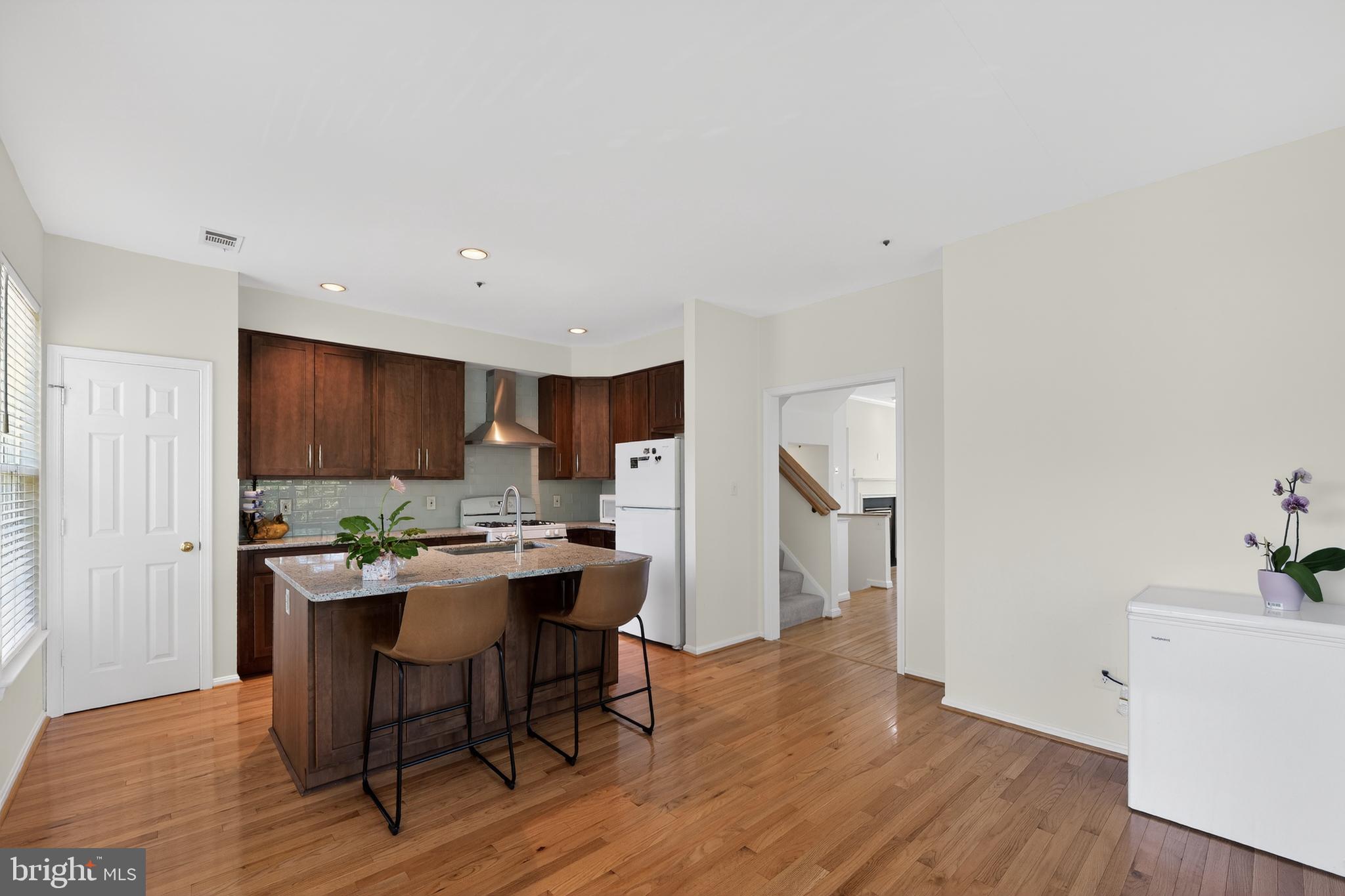 RIDGEFIELD - Residential