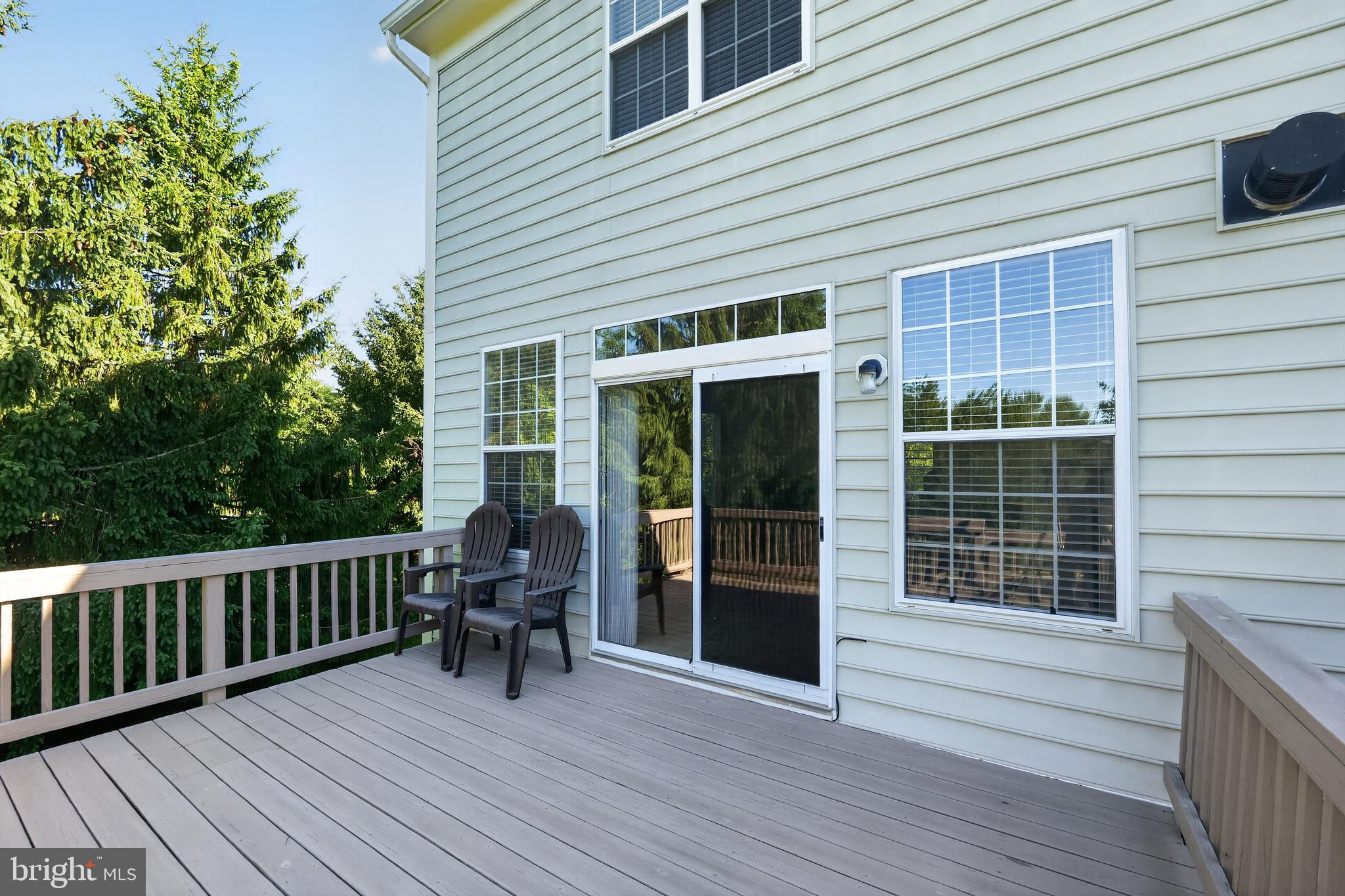 RIDGEFIELD - Residential