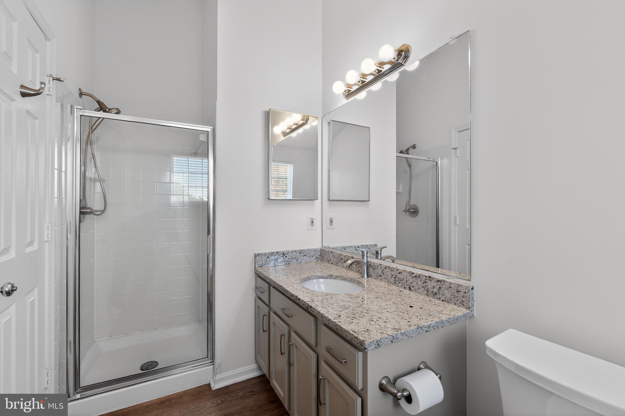 RIDGEFIELD - Residential
