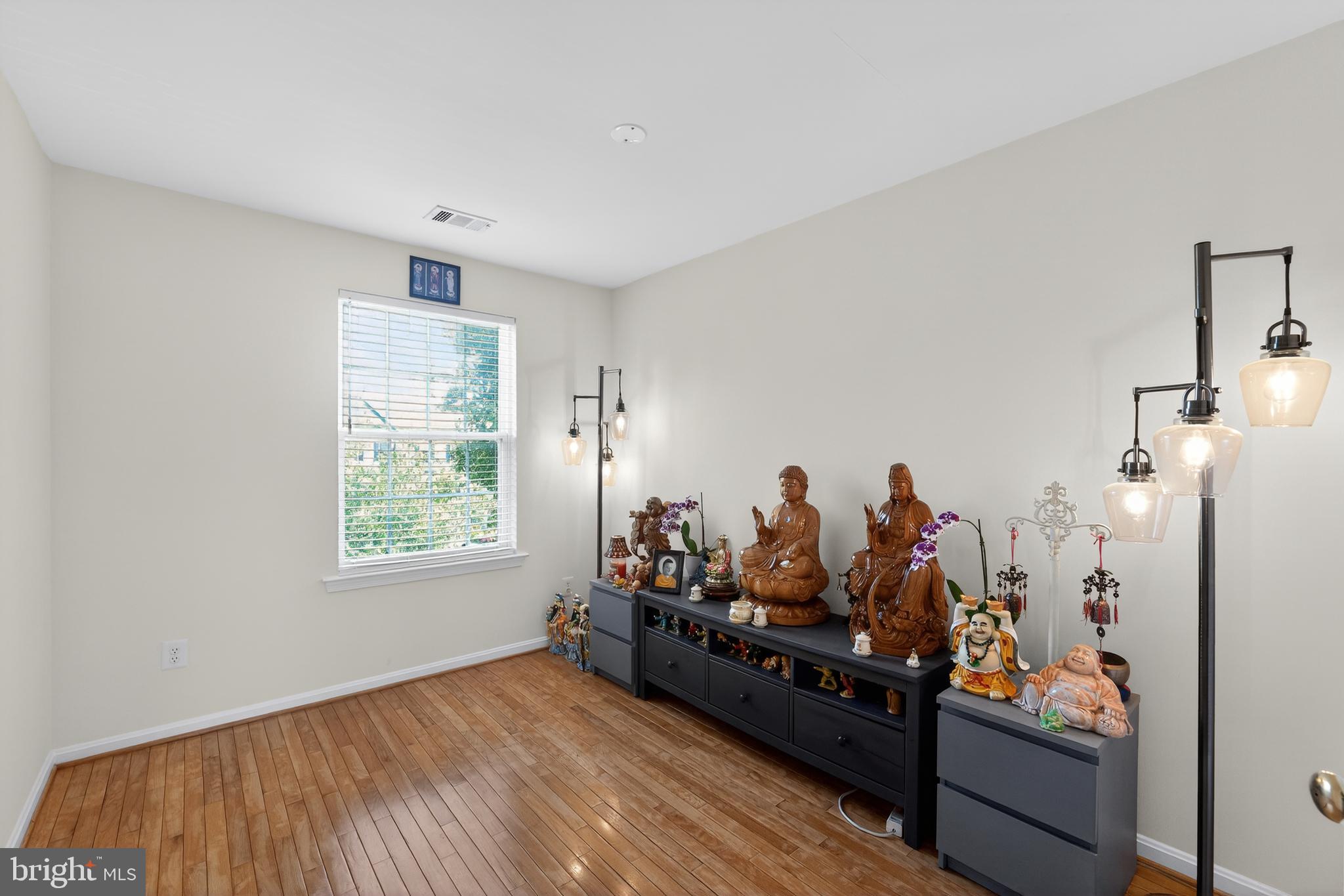 RIDGEFIELD - Residential