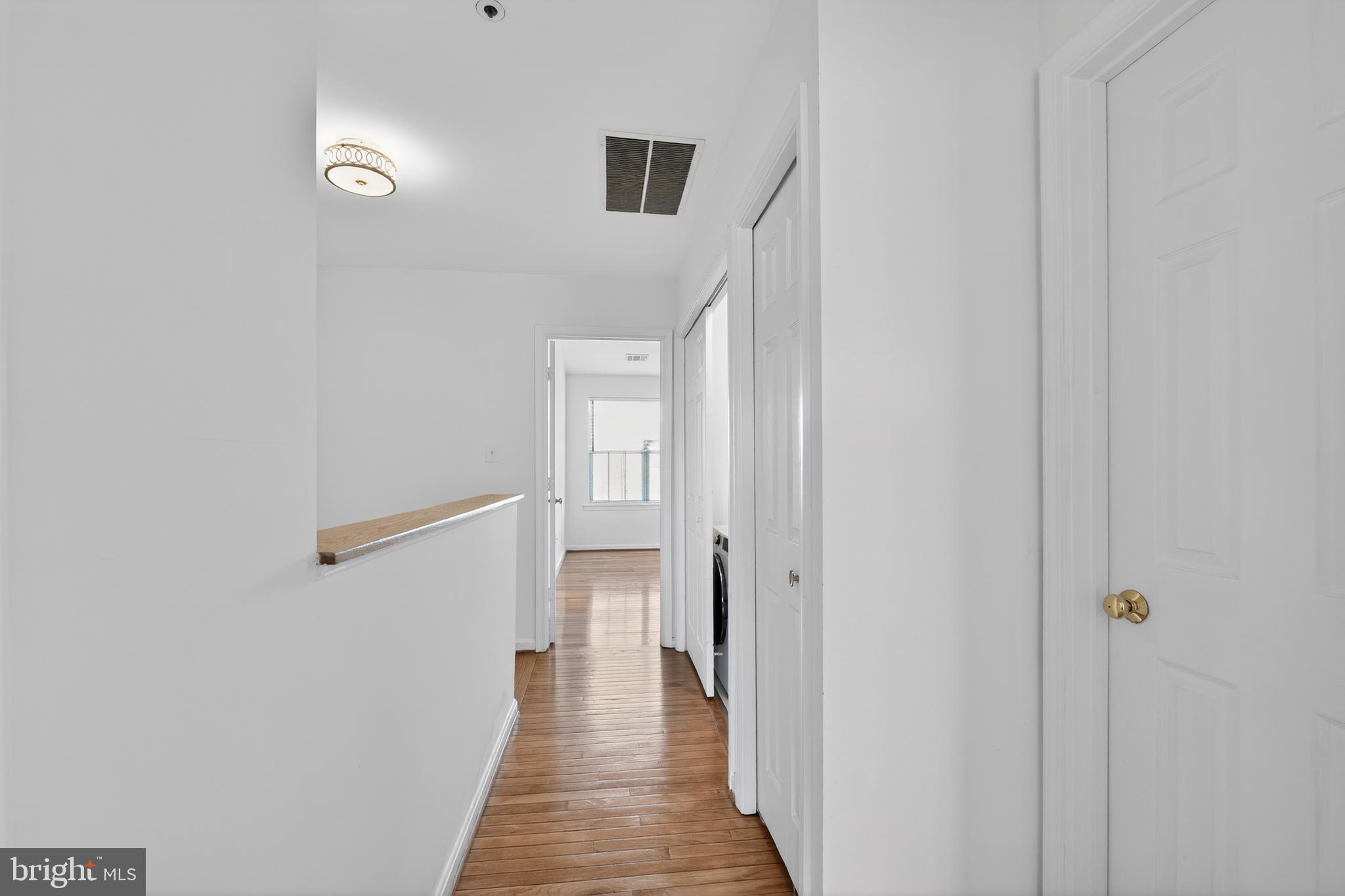 RIDGEFIELD - Residential