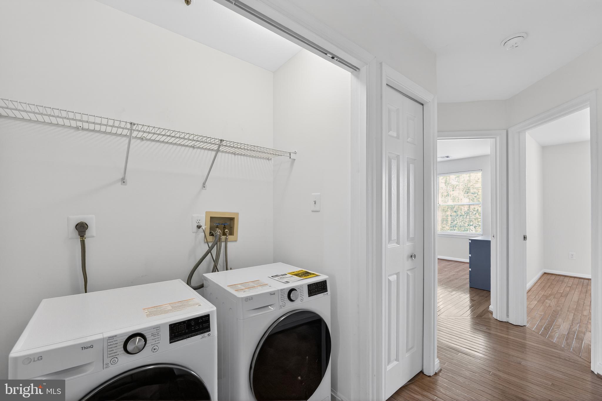 RIDGEFIELD - Residential