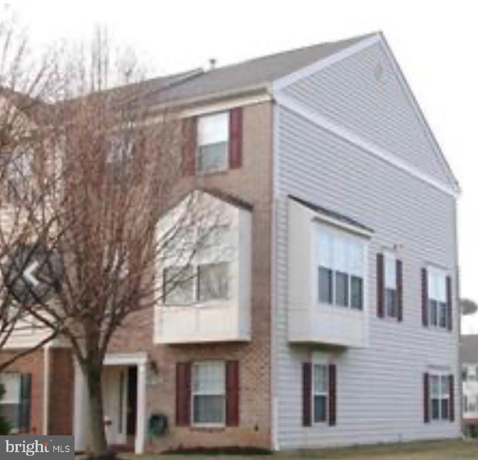RIDGEFIELD - Residential