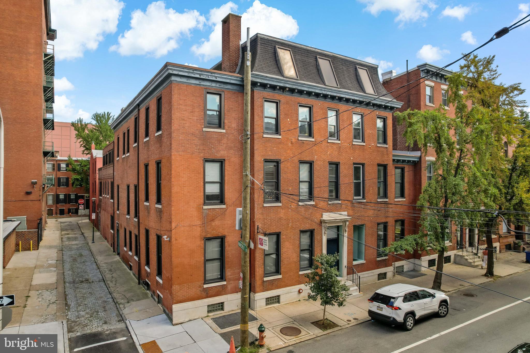 RITTENHOUSE SQUARE - Commercial Sale