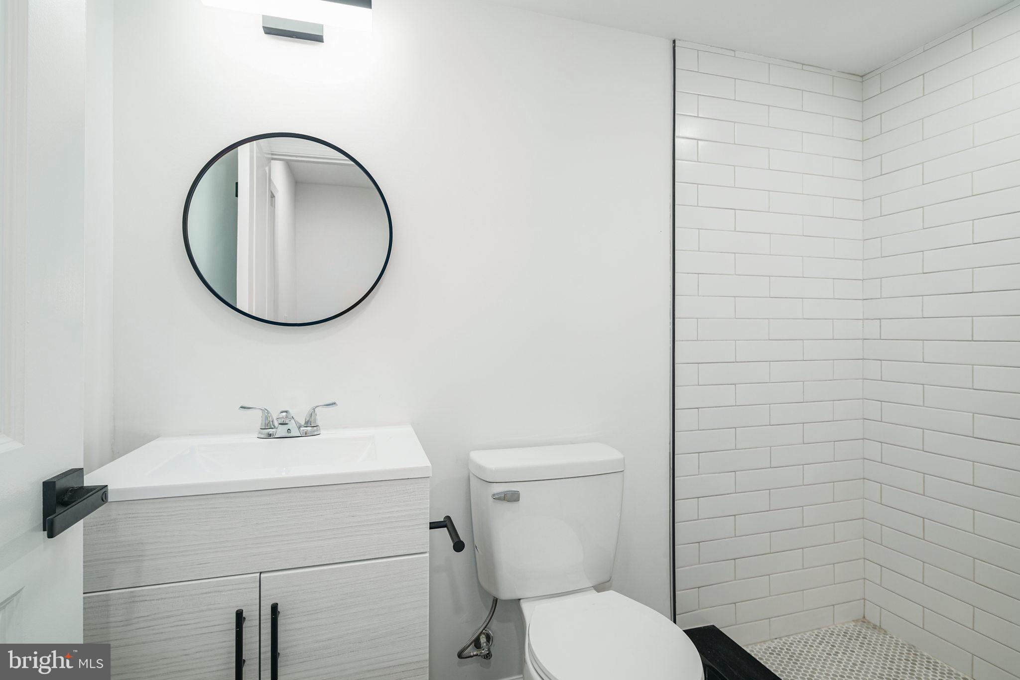 GRAYS FERRY - Residential Income