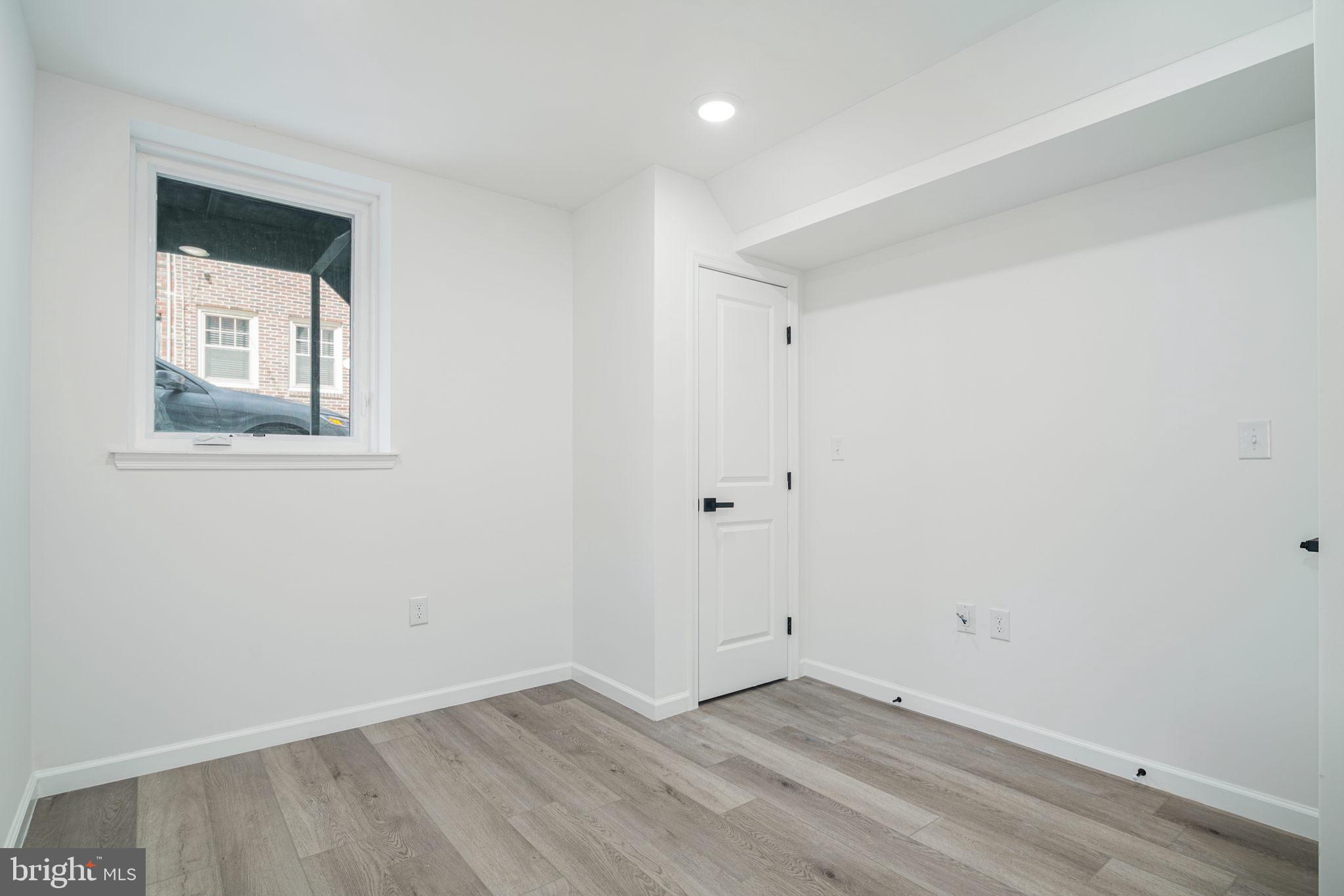 GRAYS FERRY - Residential Income