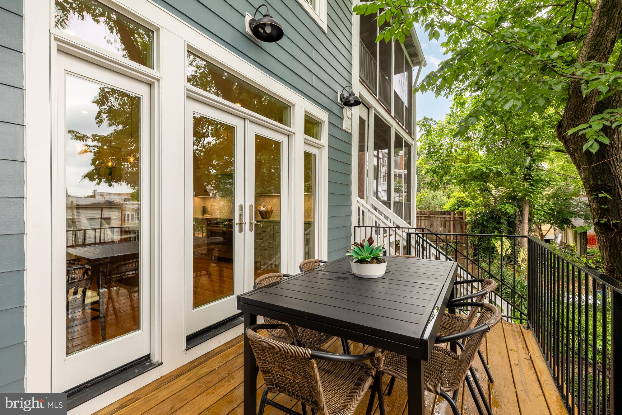 MOUNT PLEASANT - Residential