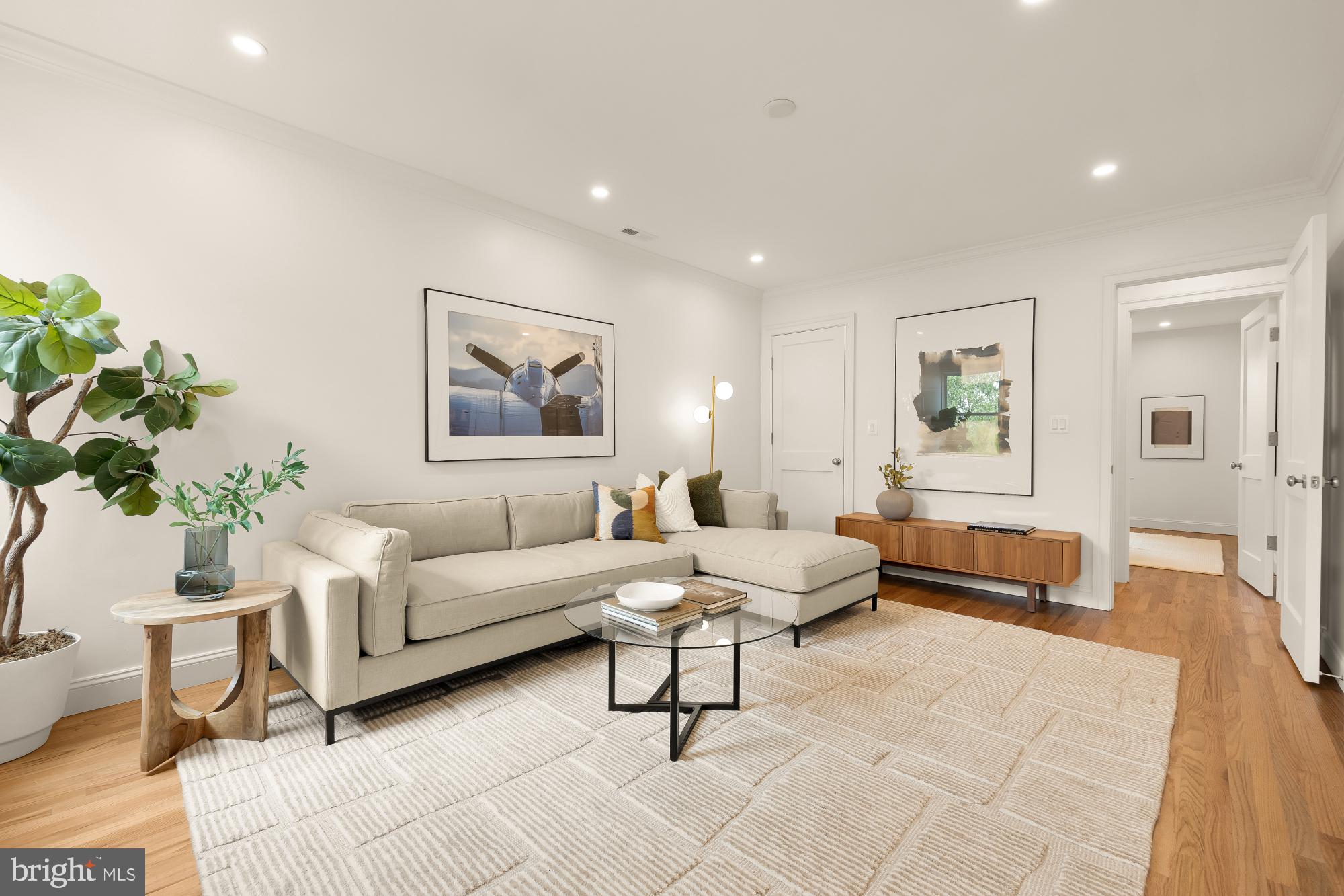 MOUNT PLEASANT - Residential