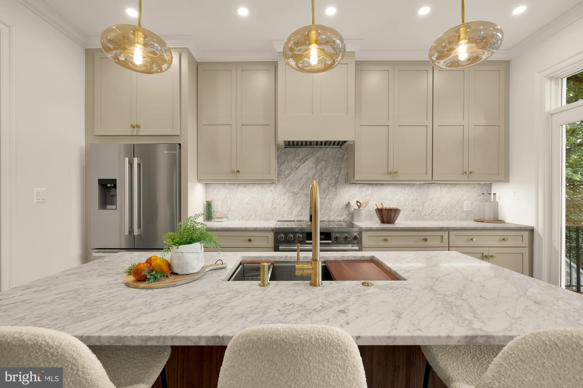 MOUNT PLEASANT - Residential