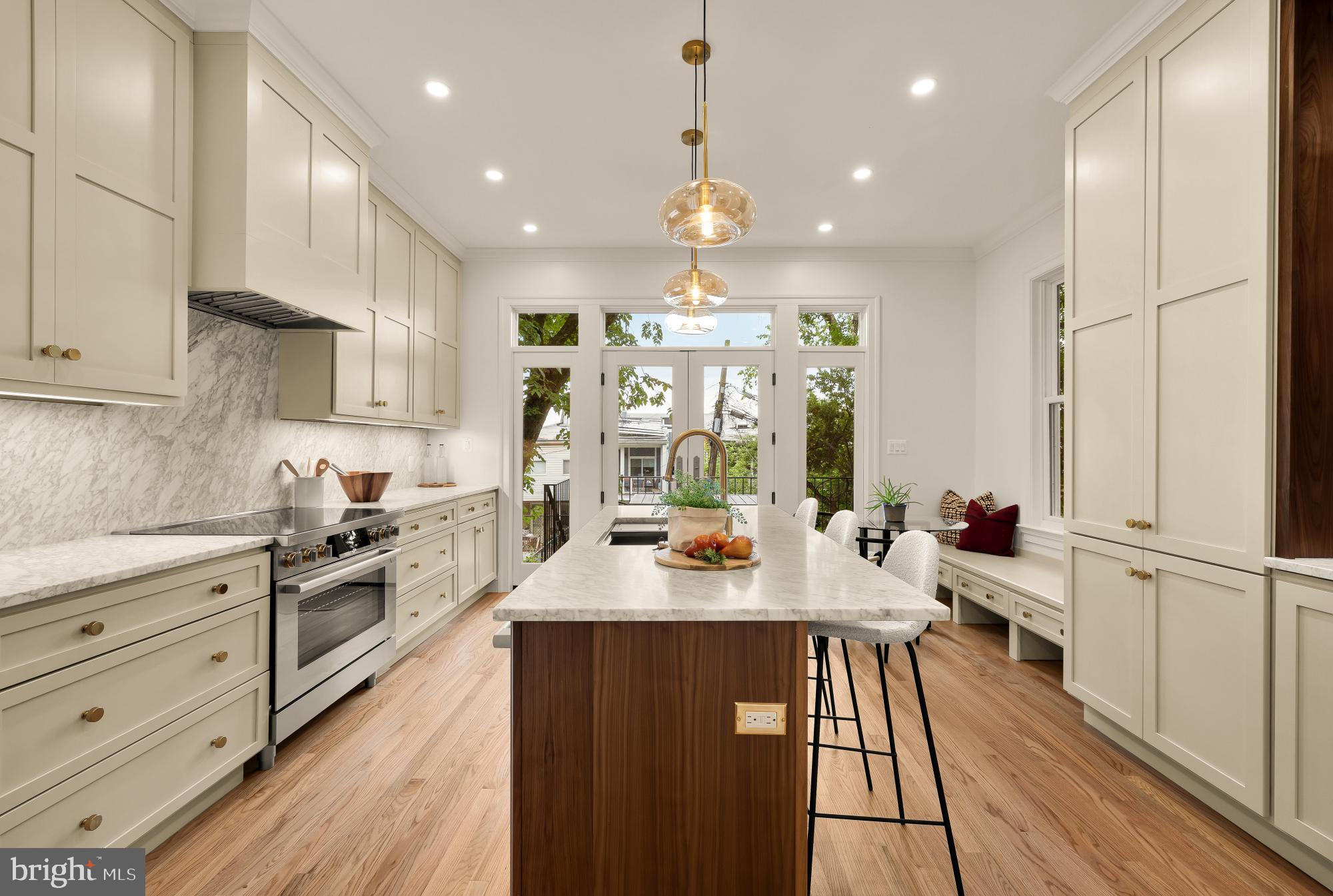 MOUNT PLEASANT - Residential