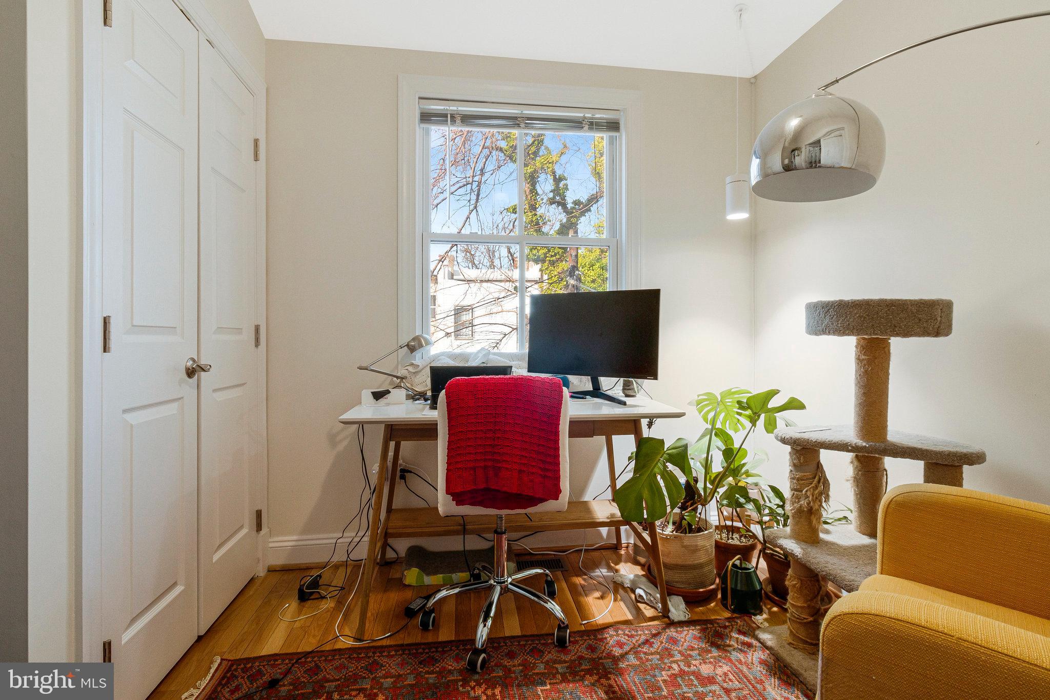LEDROIT PARK - Residential Income