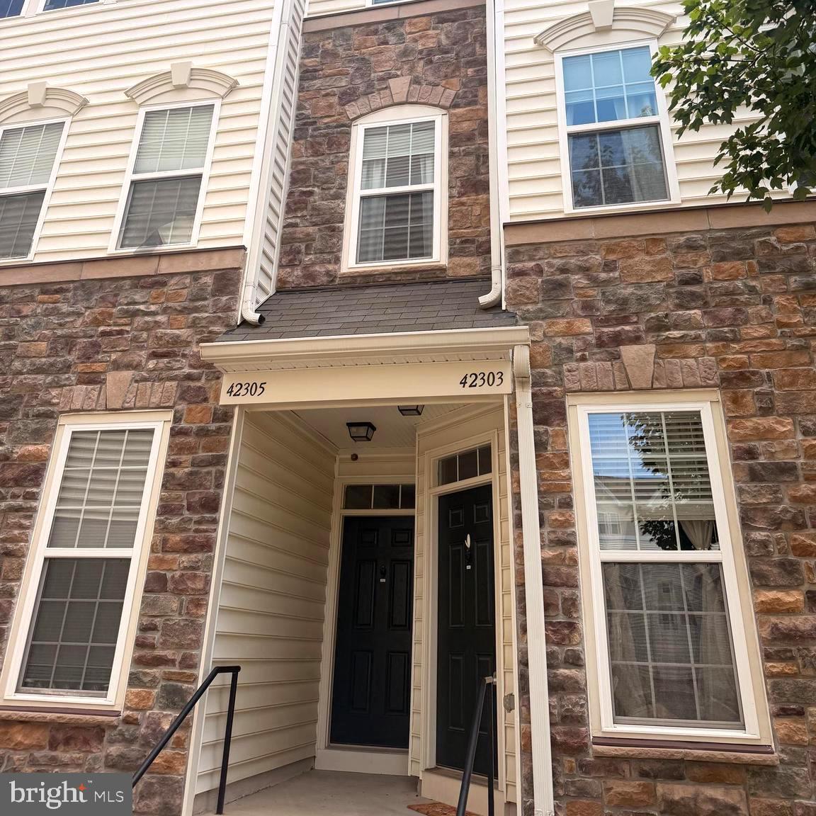 Welcome to 42303 San Juan Ter, a beautifully well-kept two-story townhome-style condo in the sought-after Stone Ridge community of Aldie. This spacious home features an open floor plan, a large kitchen perfect for everyday living and entertaining, 3 generously sized bedrooms, and a versatile  4th  bonus room ideal for a home office, guest space, playroom, or fitness area. 

Enjoy the many amenities Stone Ridge has to offer, including walking trails, pools, a fitness center, courts, a community center, and more. Conveniently located near Route 50, major commuter routes, shopping, dining, and everyday conveniences. 

A wonderful opportunity to own in one of Aldie’s most desirable communities!
