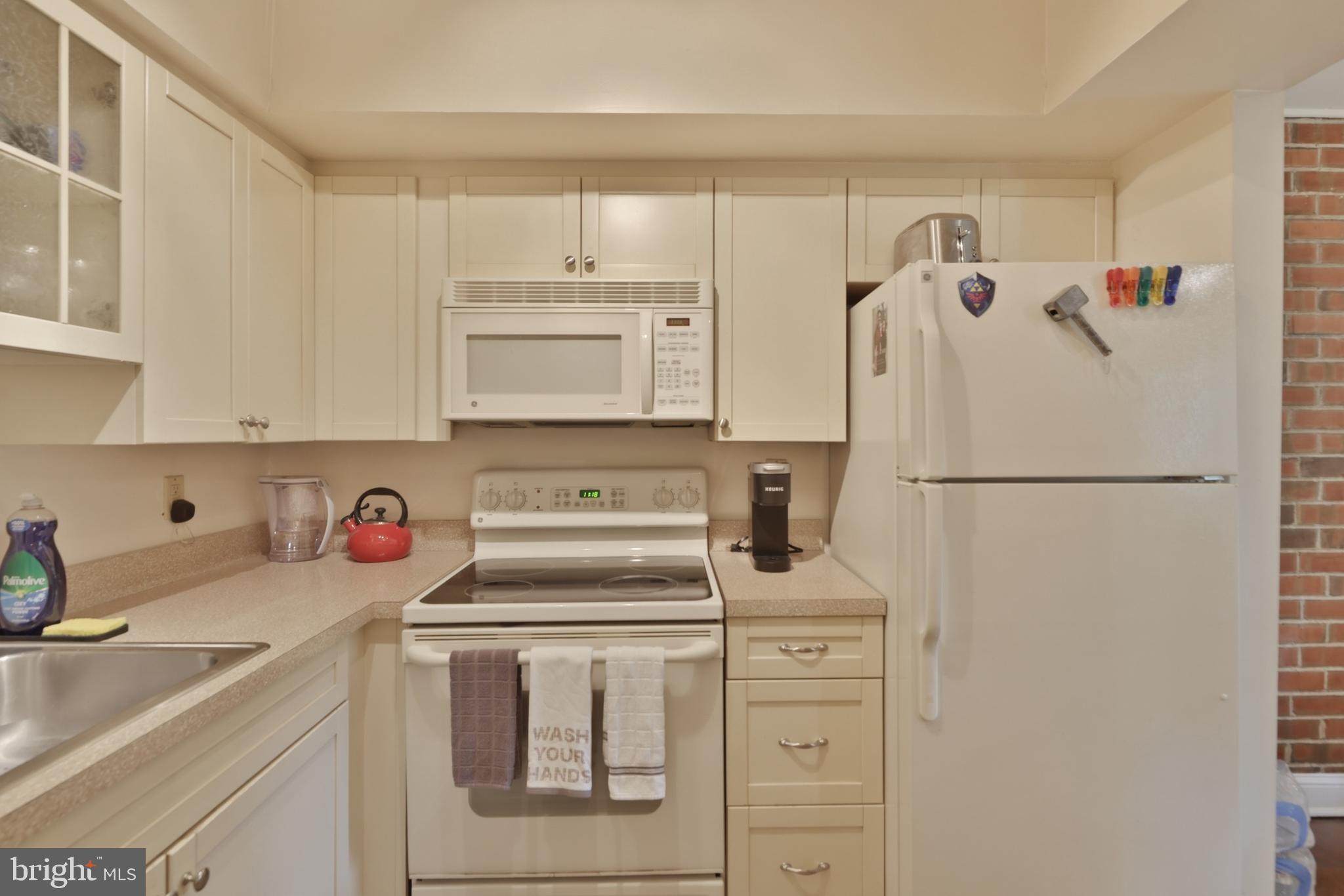 YARDLEY COMMONS - Residential