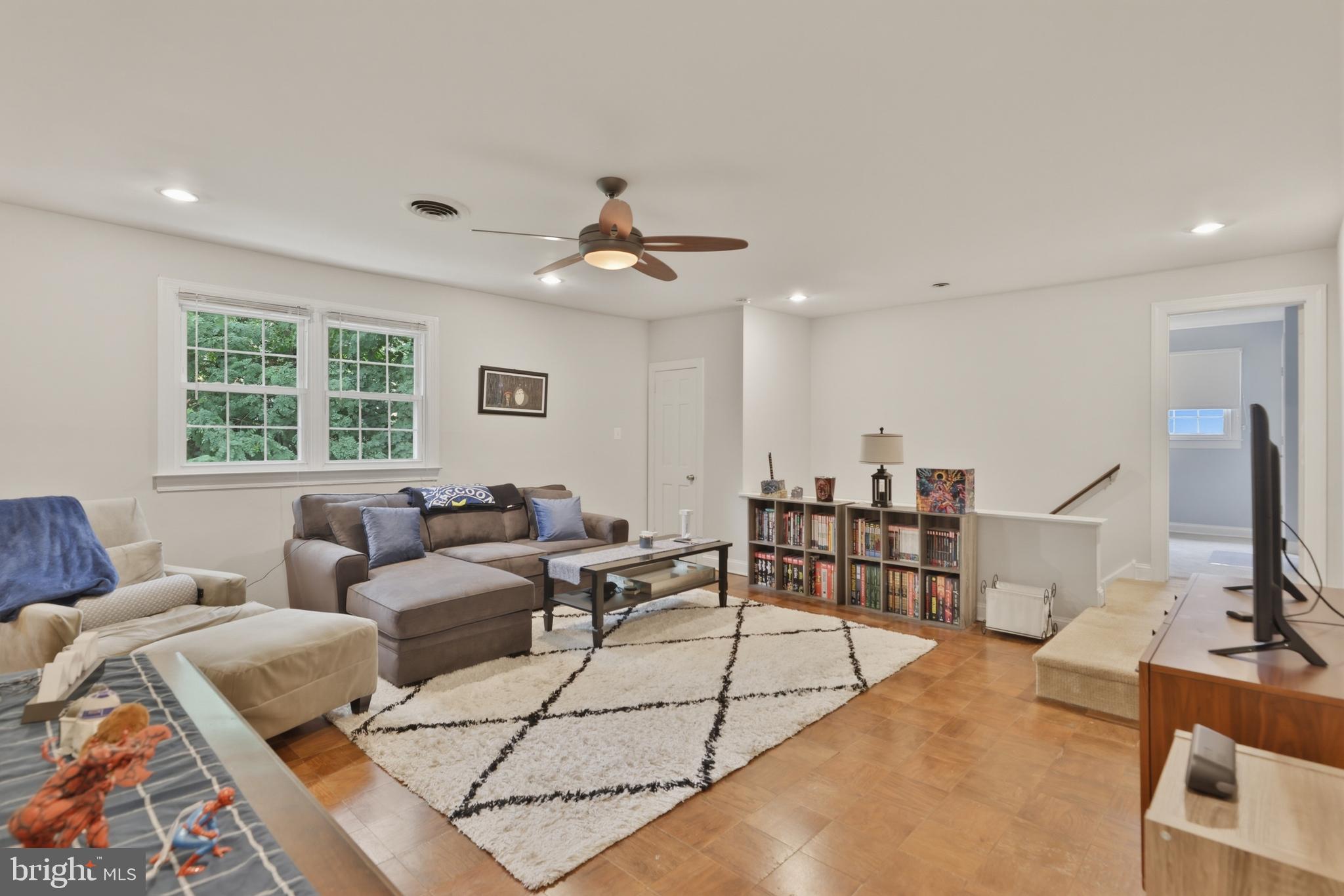 YARDLEY COMMONS - Residential