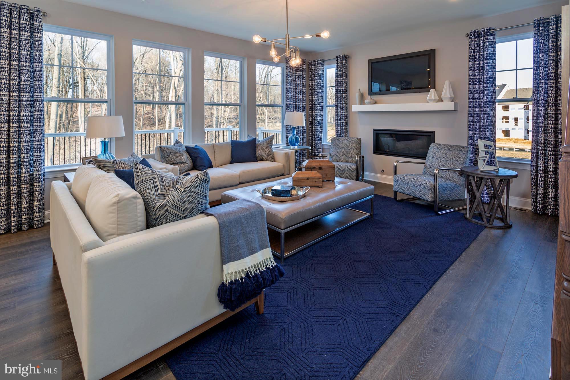 BROOKFIELD - Residential