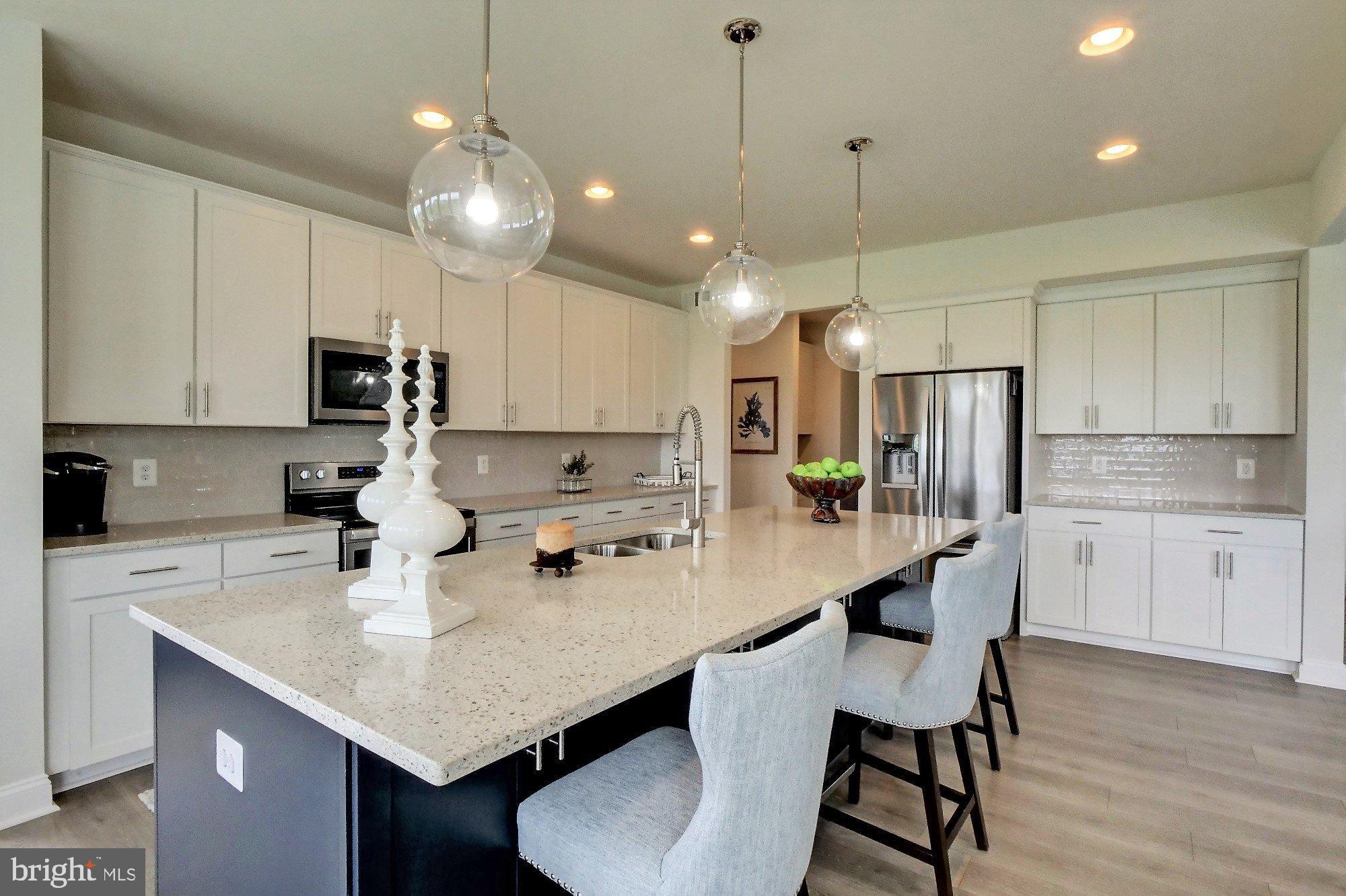 BROOKFIELD - Residential