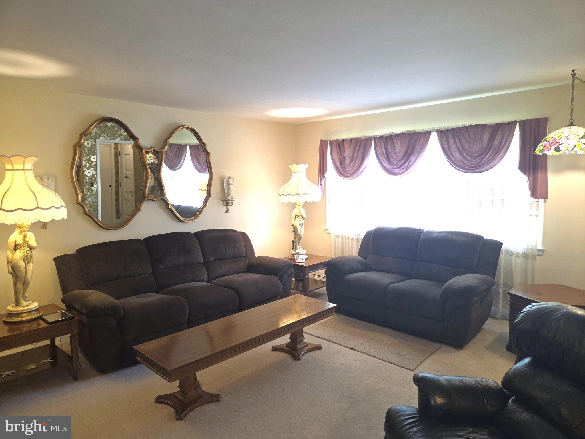 BOWLEYS QUARTERS - Residential