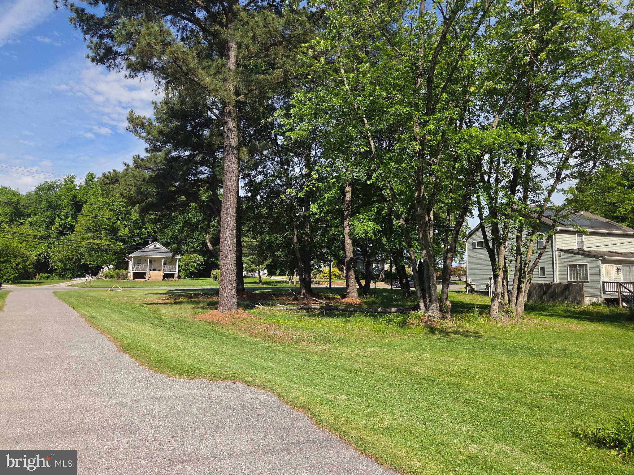 BOWLEYS QUARTERS - Residential
