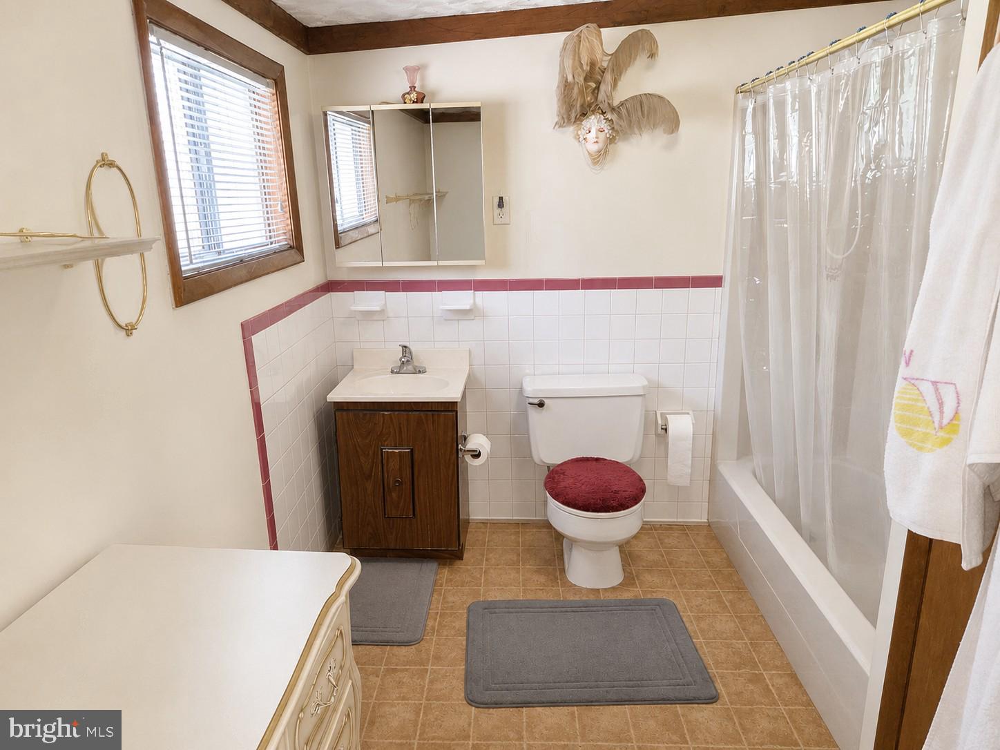 BOWLEYS QUARTERS - Residential